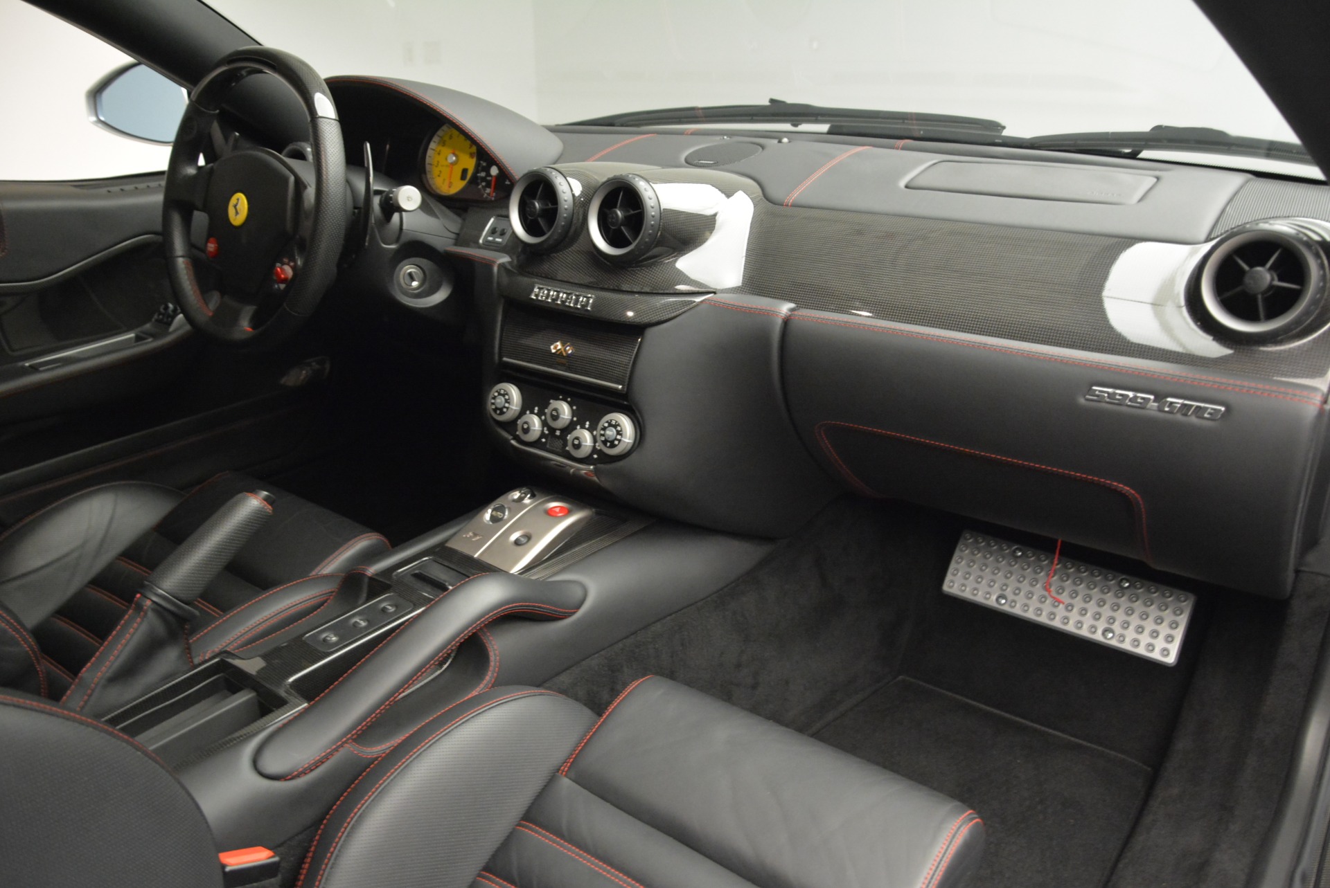 Used-2010-Ferrari-599-GTB-Fiorano