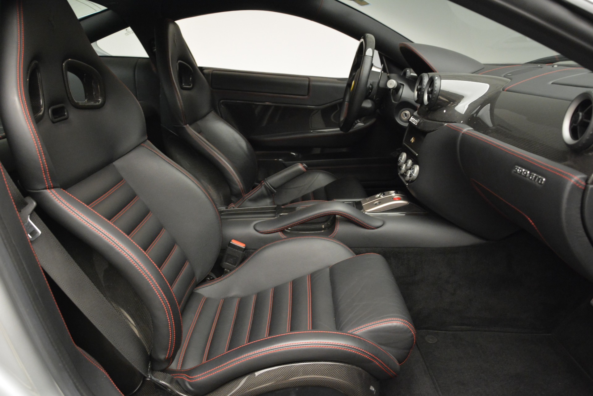 Used-2010-Ferrari-599-GTB-Fiorano