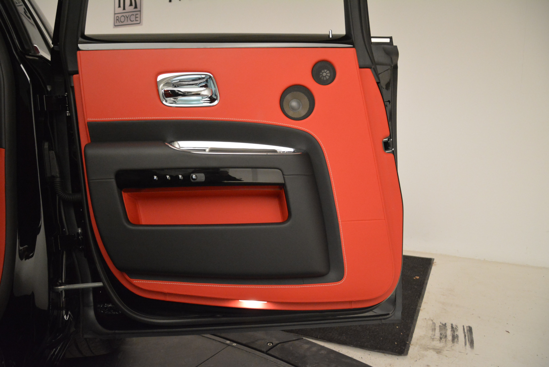 Used-2017-Rolls-Royce-Ghost-Black-Badge