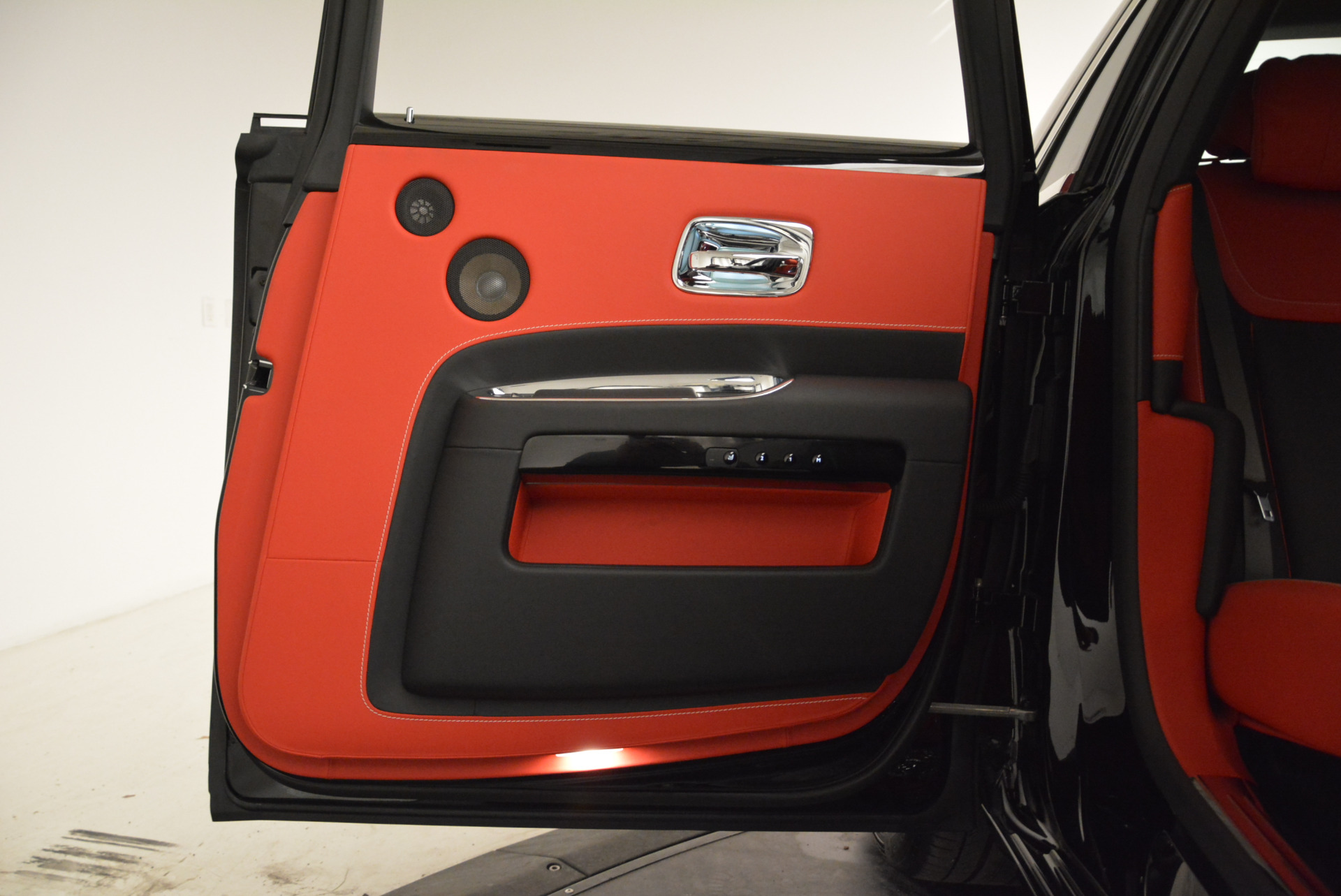 Used-2017-Rolls-Royce-Ghost-Black-Badge