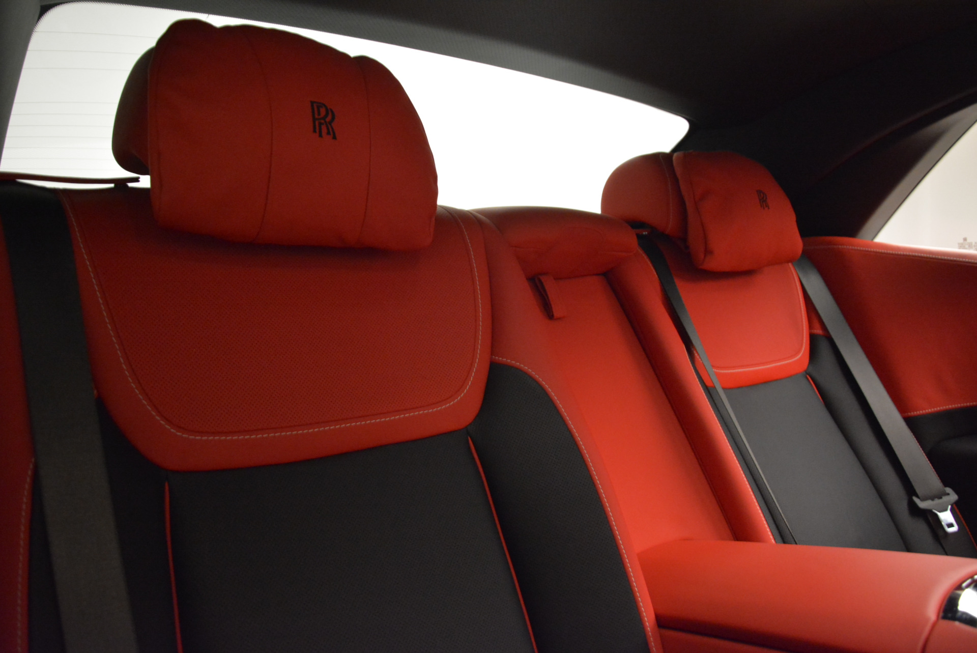 Used-2017-Rolls-Royce-Ghost-Black-Badge