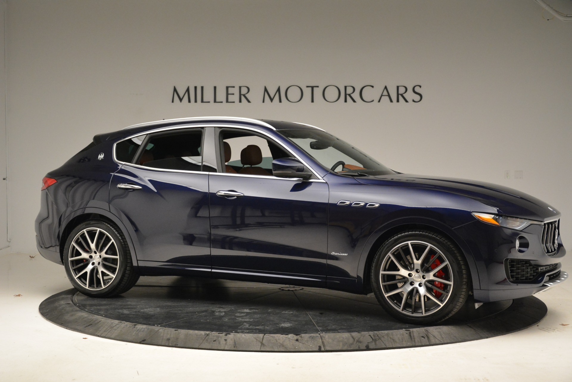 New-2018-Maserati-Levante-S-Q4-GranLusso