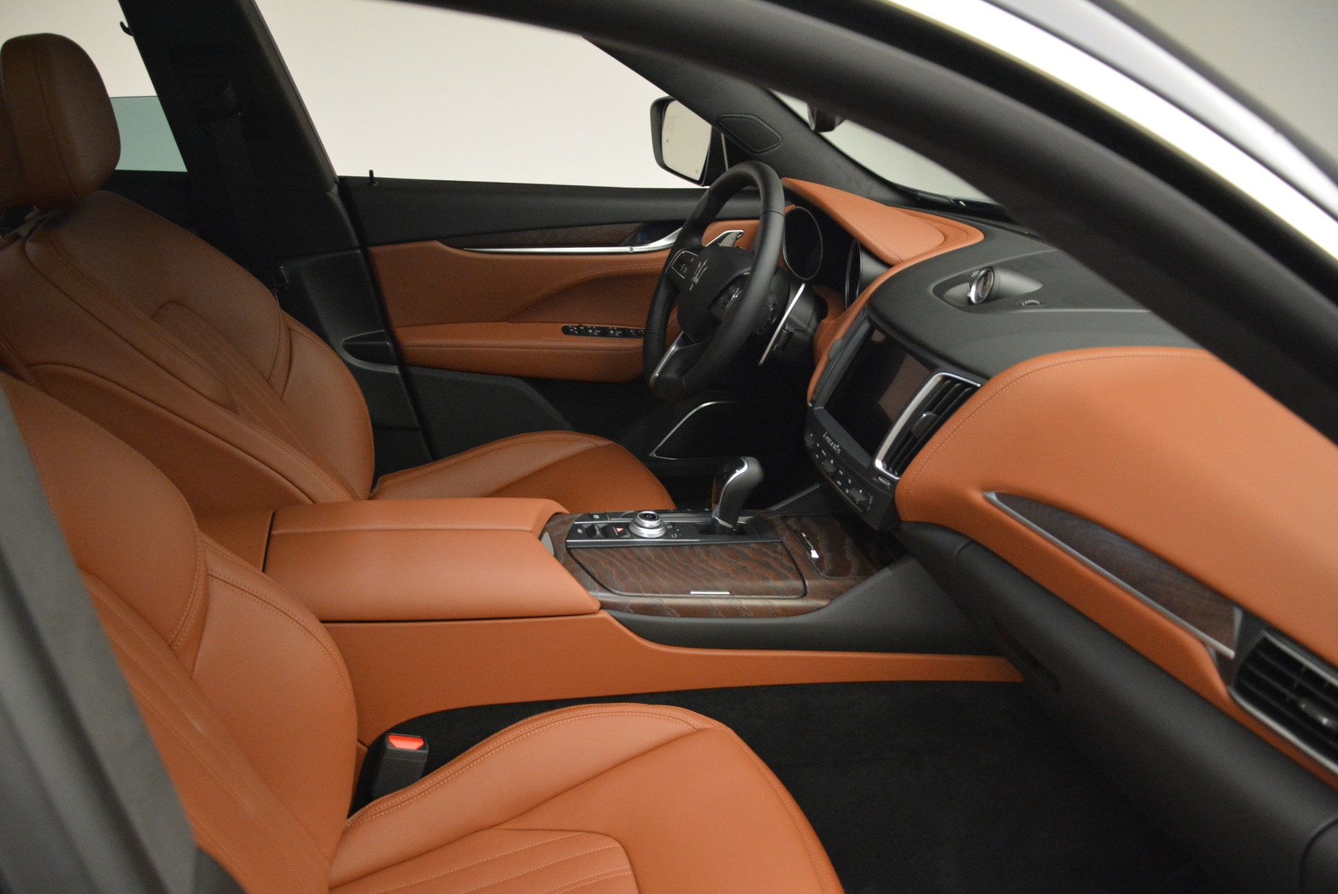 New-2018-Maserati-Levante-S-Q4-GranLusso