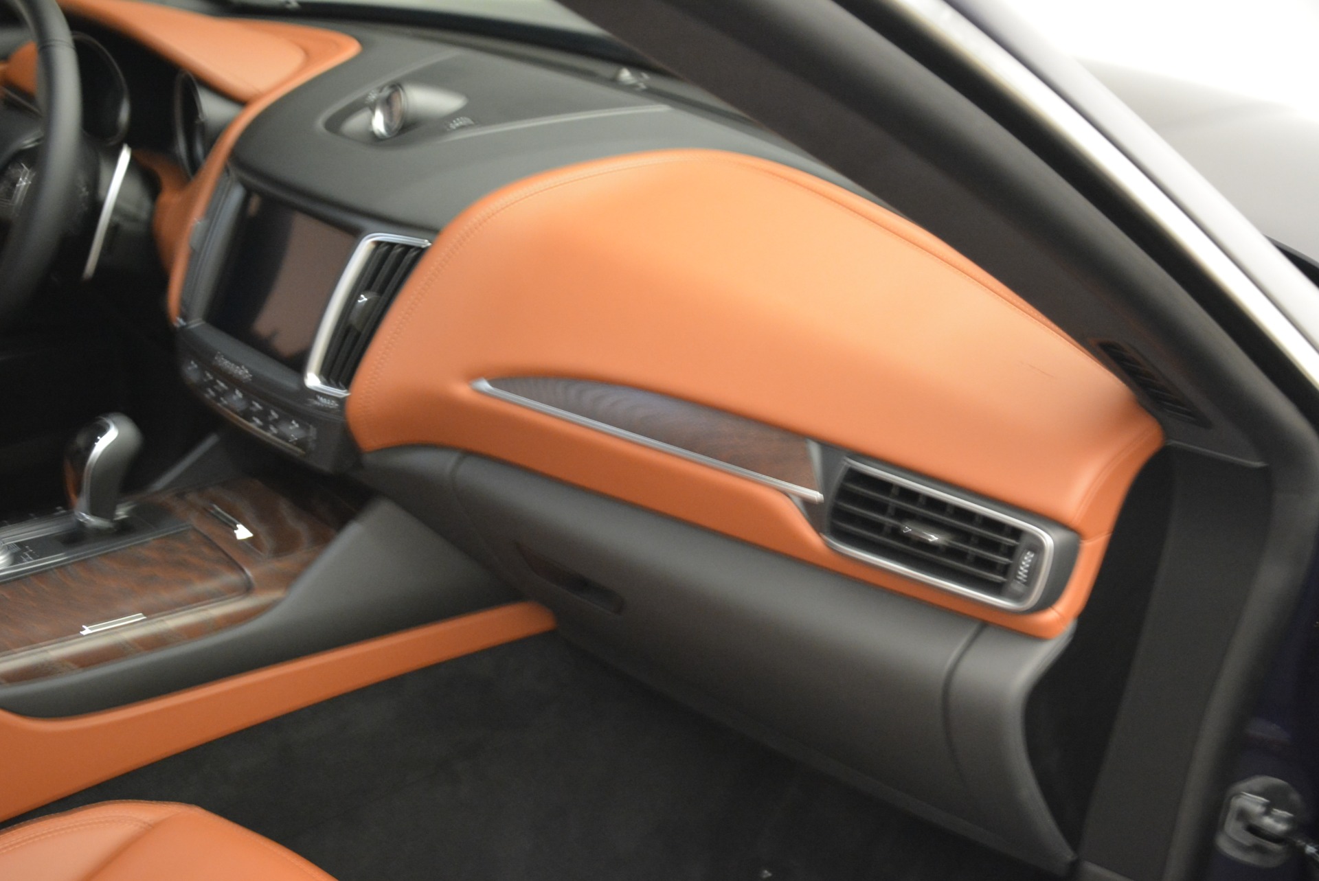 New-2018-Maserati-Levante-S-Q4-GranLusso