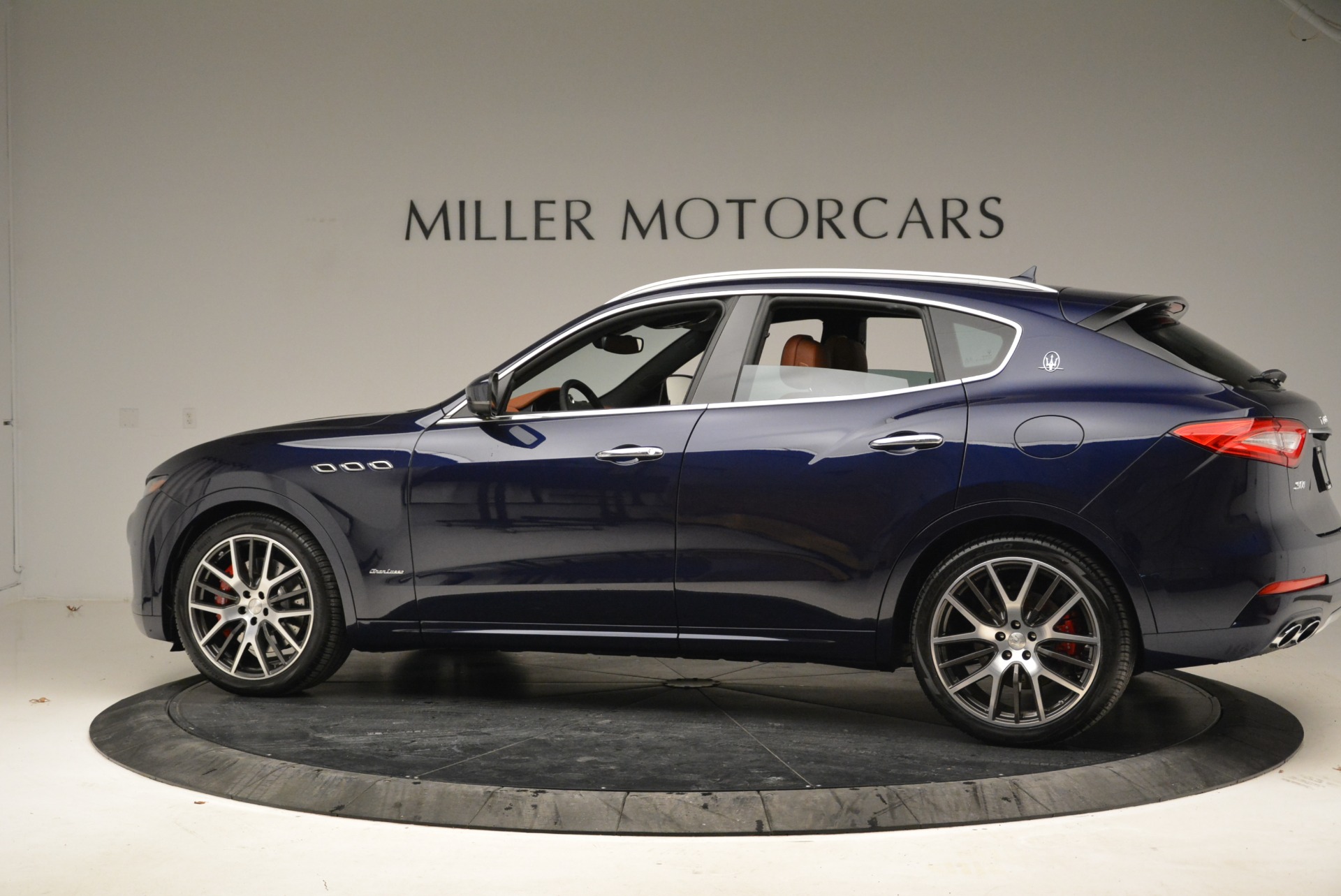 New-2018-Maserati-Levante-S-Q4-GranLusso