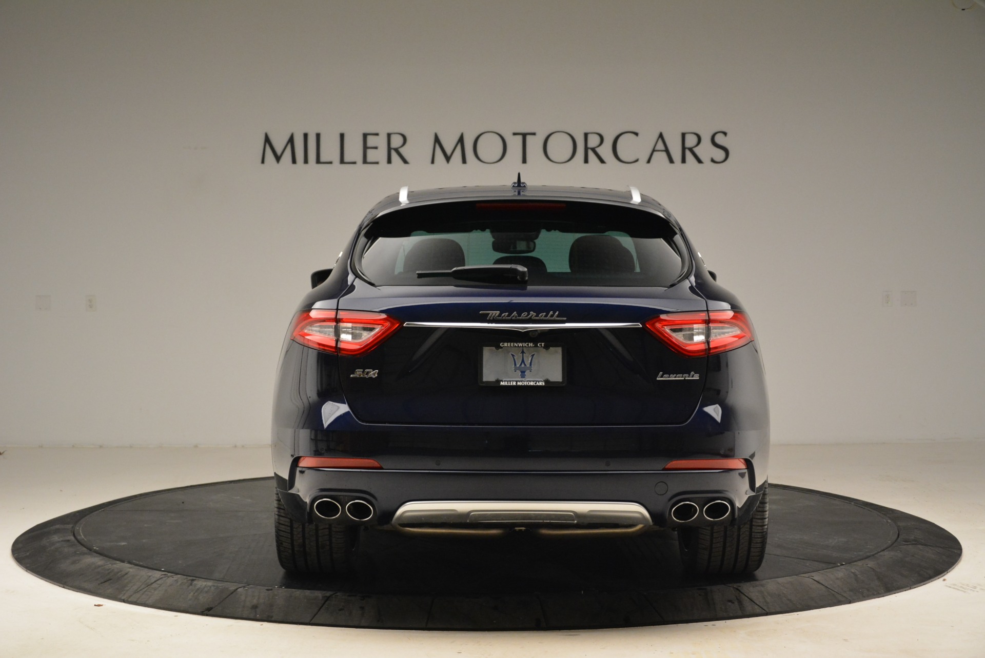 New-2018-Maserati-Levante-S-Q4-GranLusso