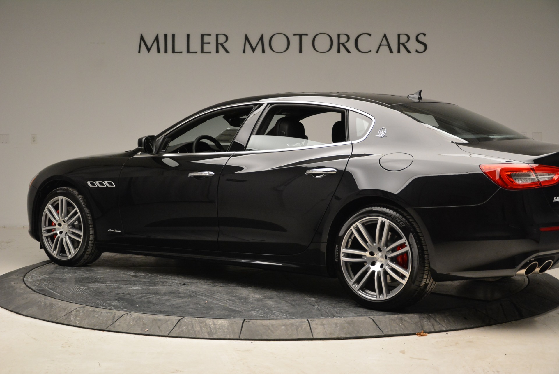 New-2018-Maserati-Quattroporte-S-Q4-GranLusso