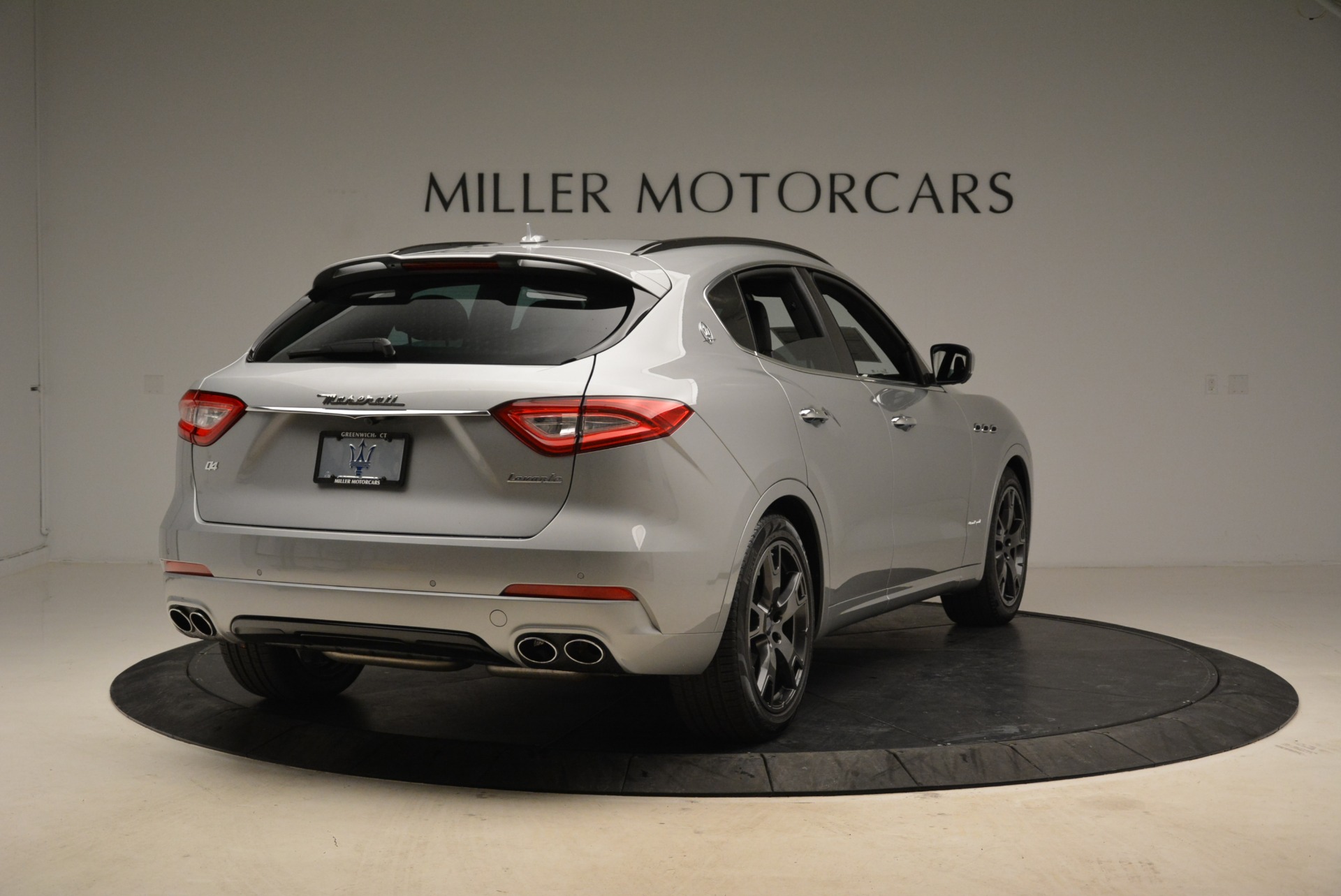 New-2018-Maserati-Levante-Q4-GranSport