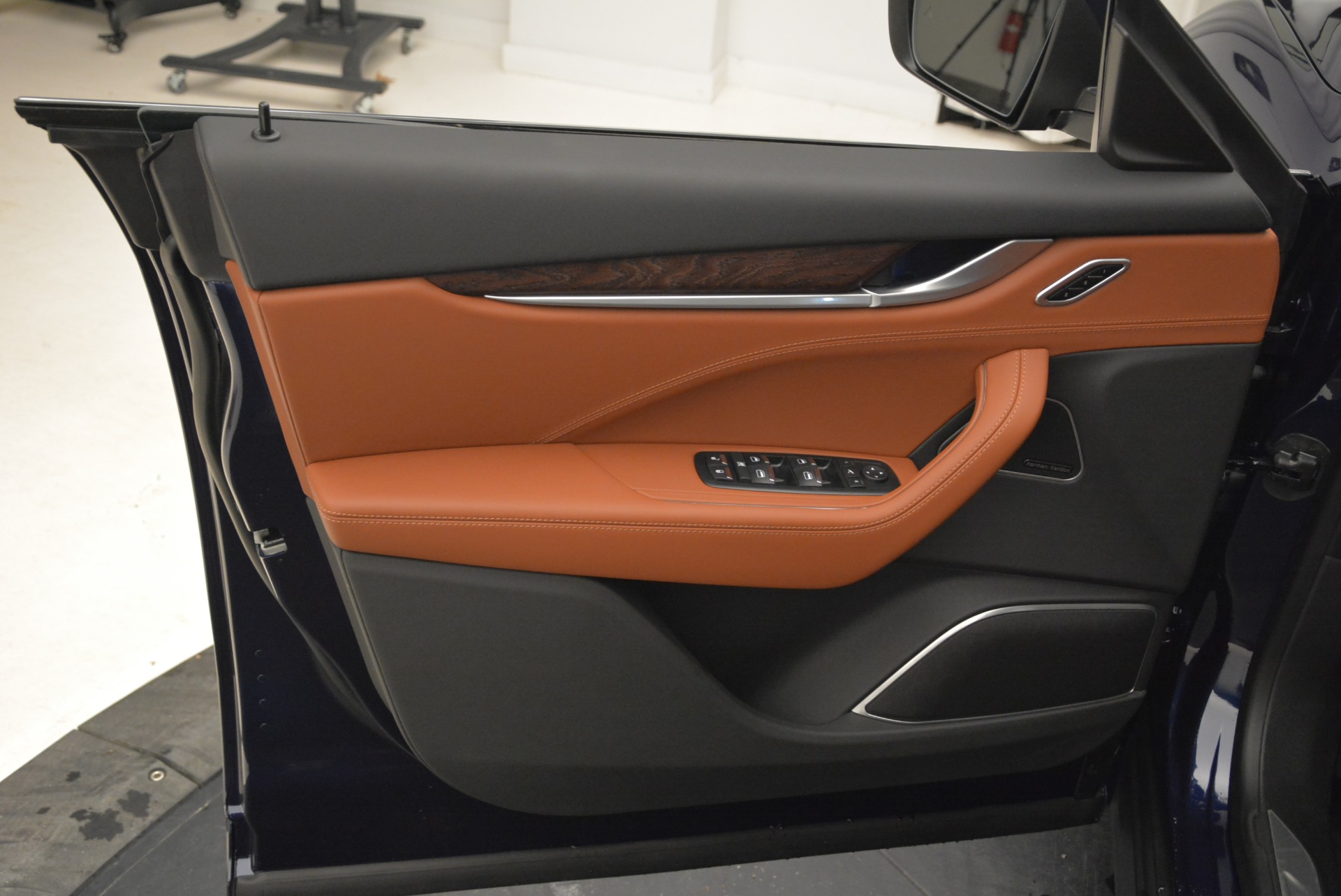 New-2018-Maserati-Levante-S-Q4-GranLusso