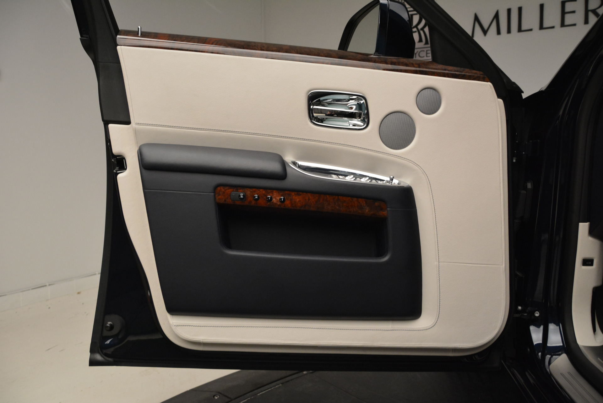 Used-2015-Rolls-Royce-Ghost