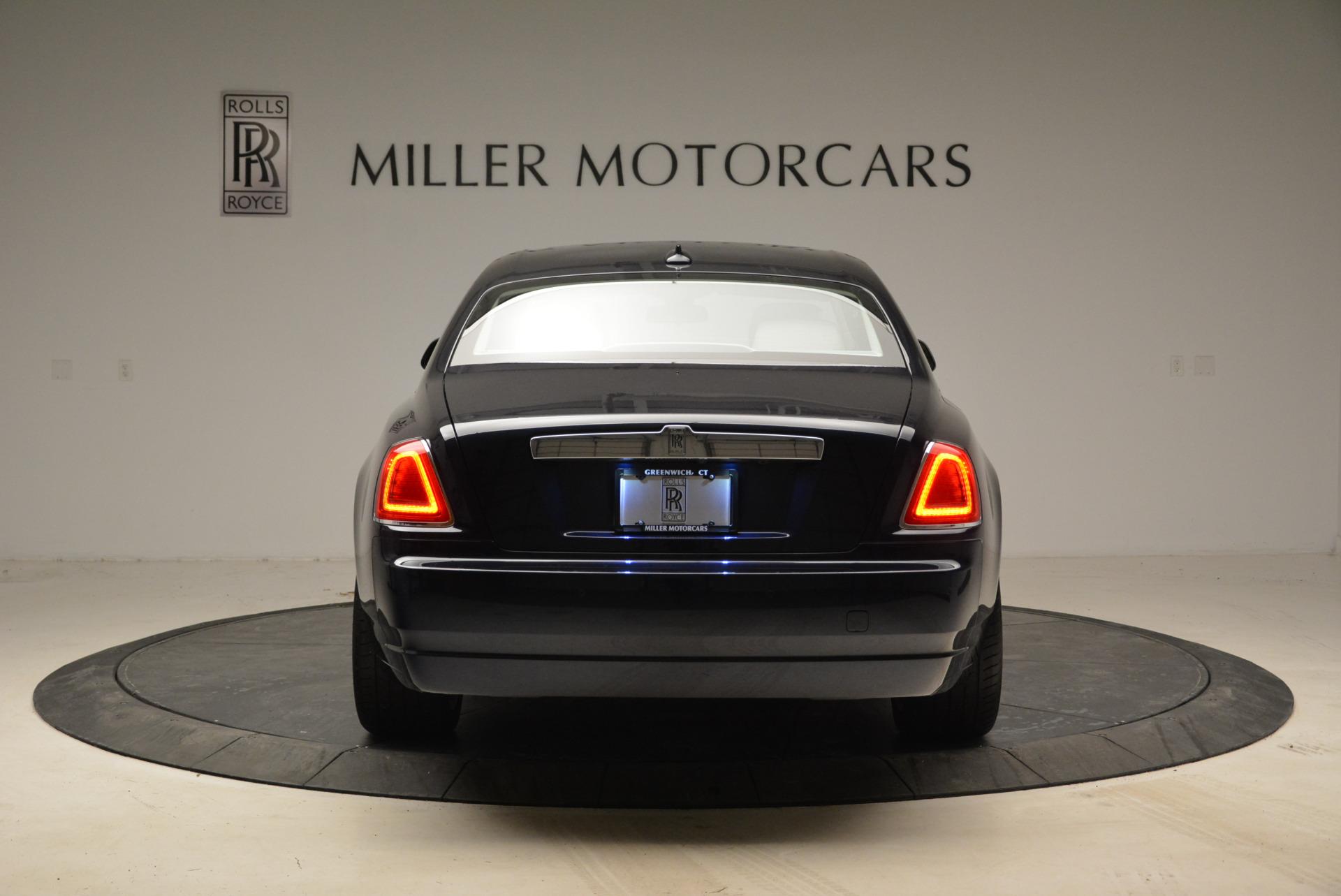 Used-2015-Rolls-Royce-Ghost
