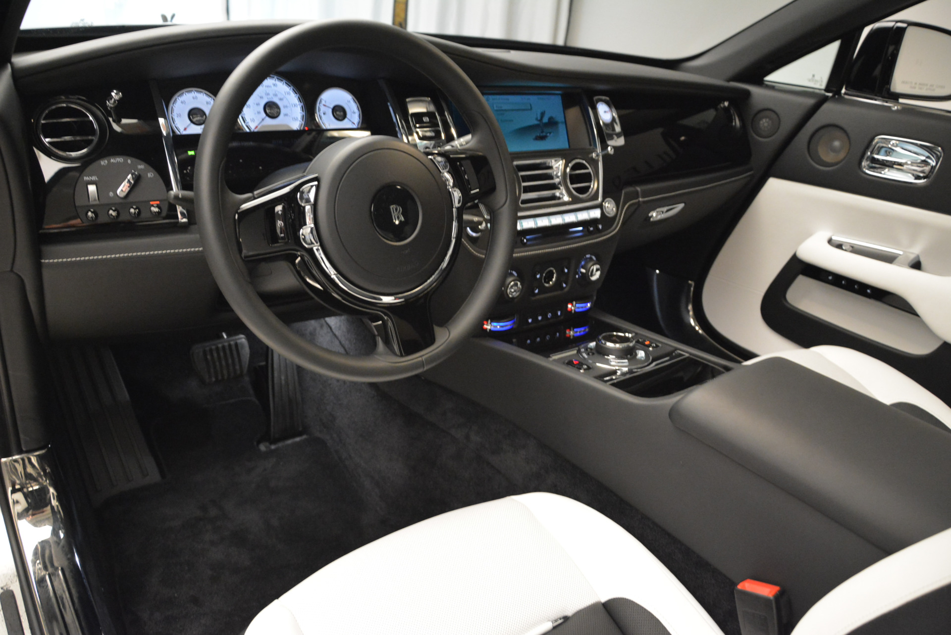 Used-2017-Rolls-Royce-Wraith-Black-Badge