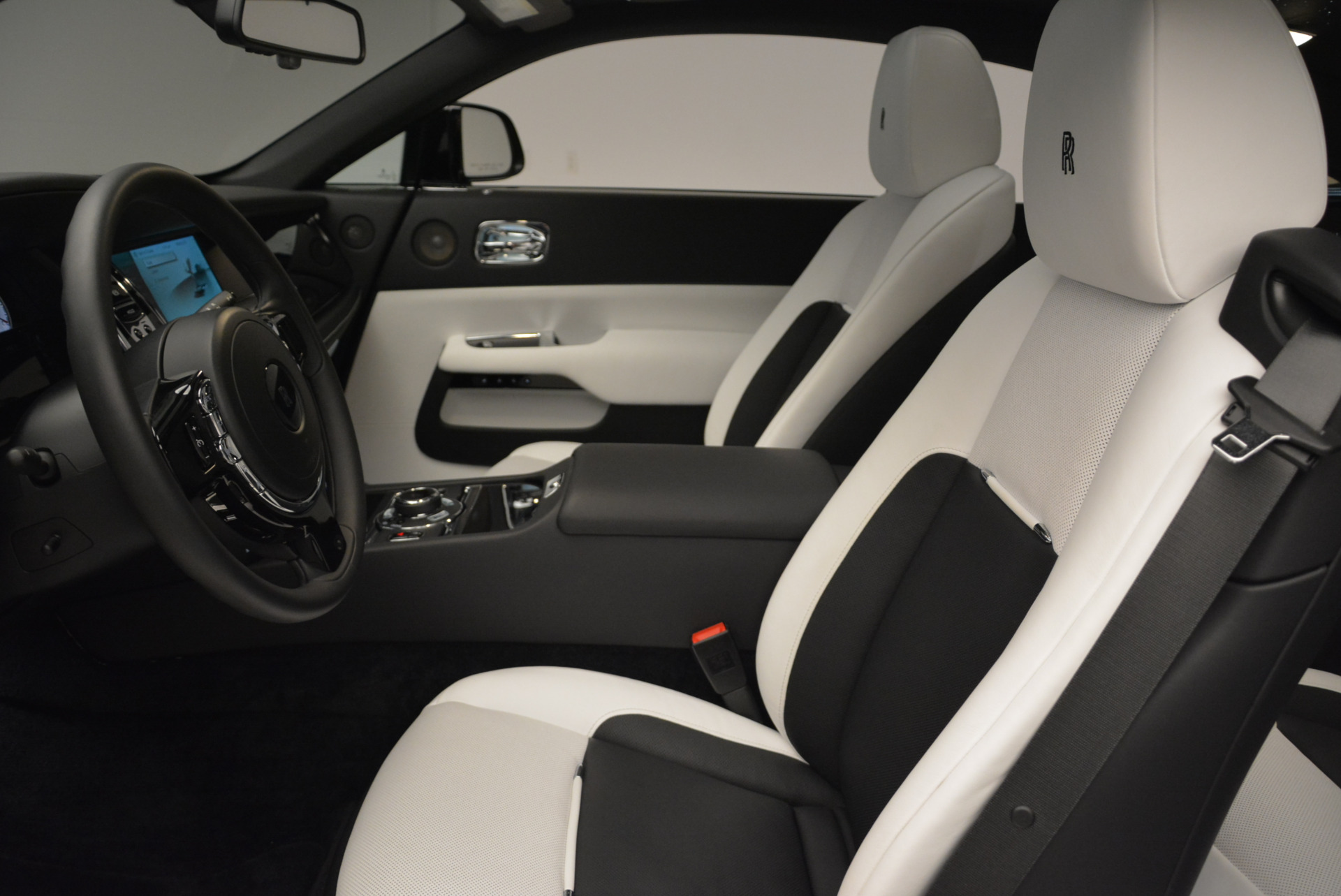 Used-2017-Rolls-Royce-Wraith-Black-Badge