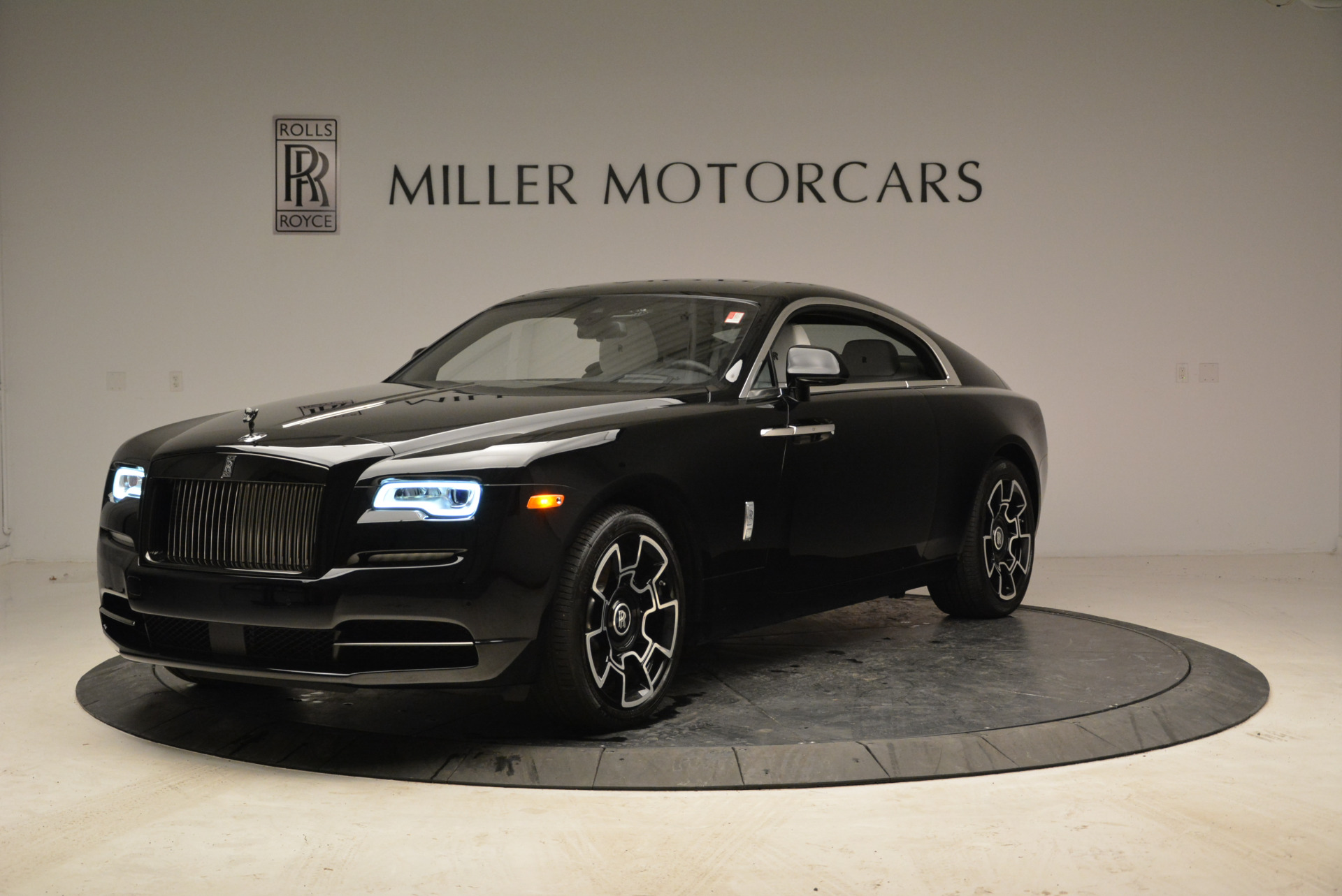 Used-2017-Rolls-Royce-Wraith-Black-Badge
