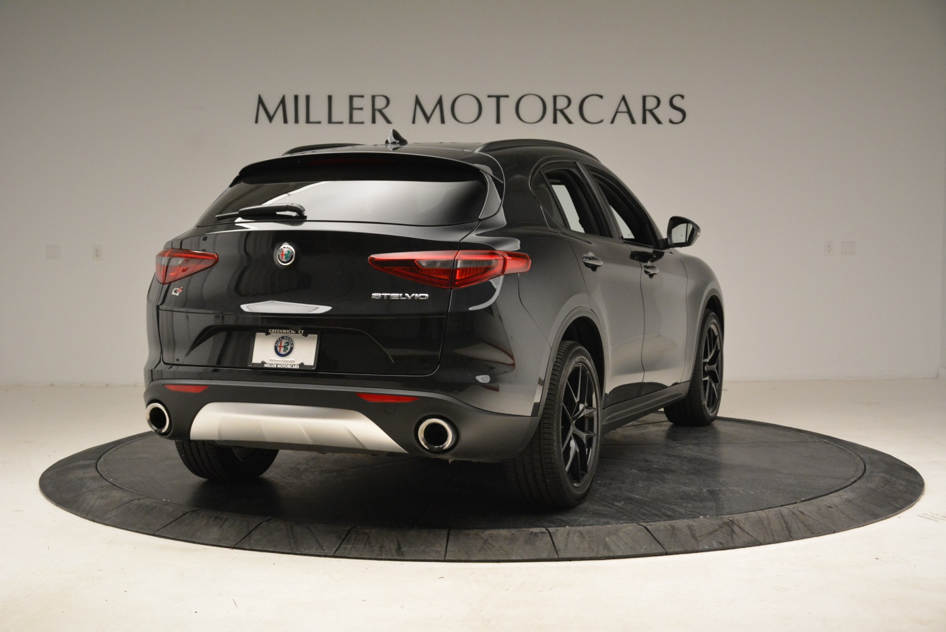 New-2018-Alfa-Romeo-Stelvio-Ti-Sport-Q4