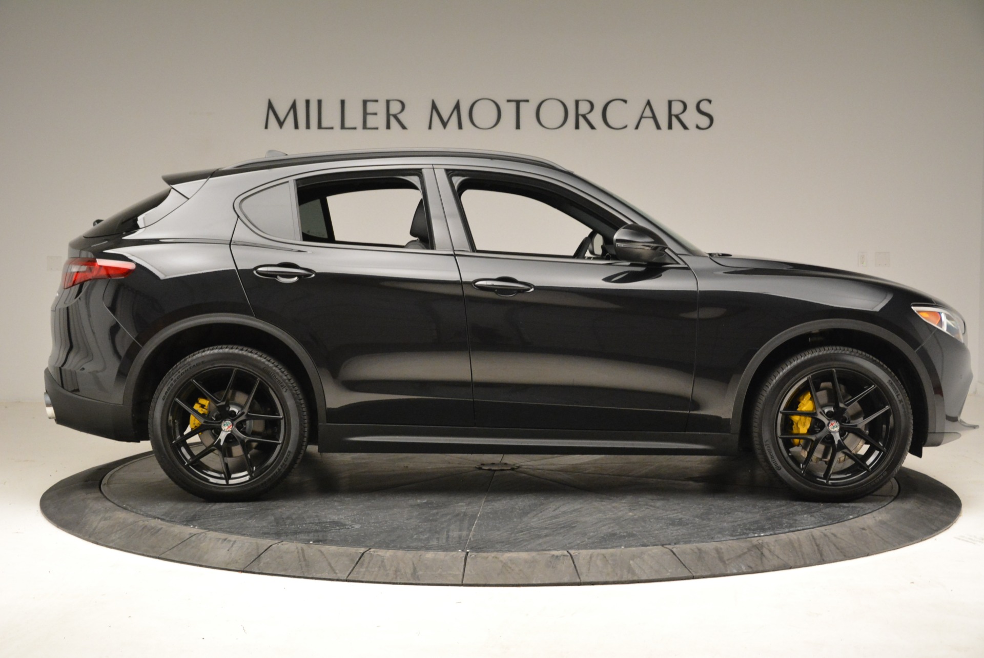 New-2018-Alfa-Romeo-Stelvio-Ti-Sport-Q4