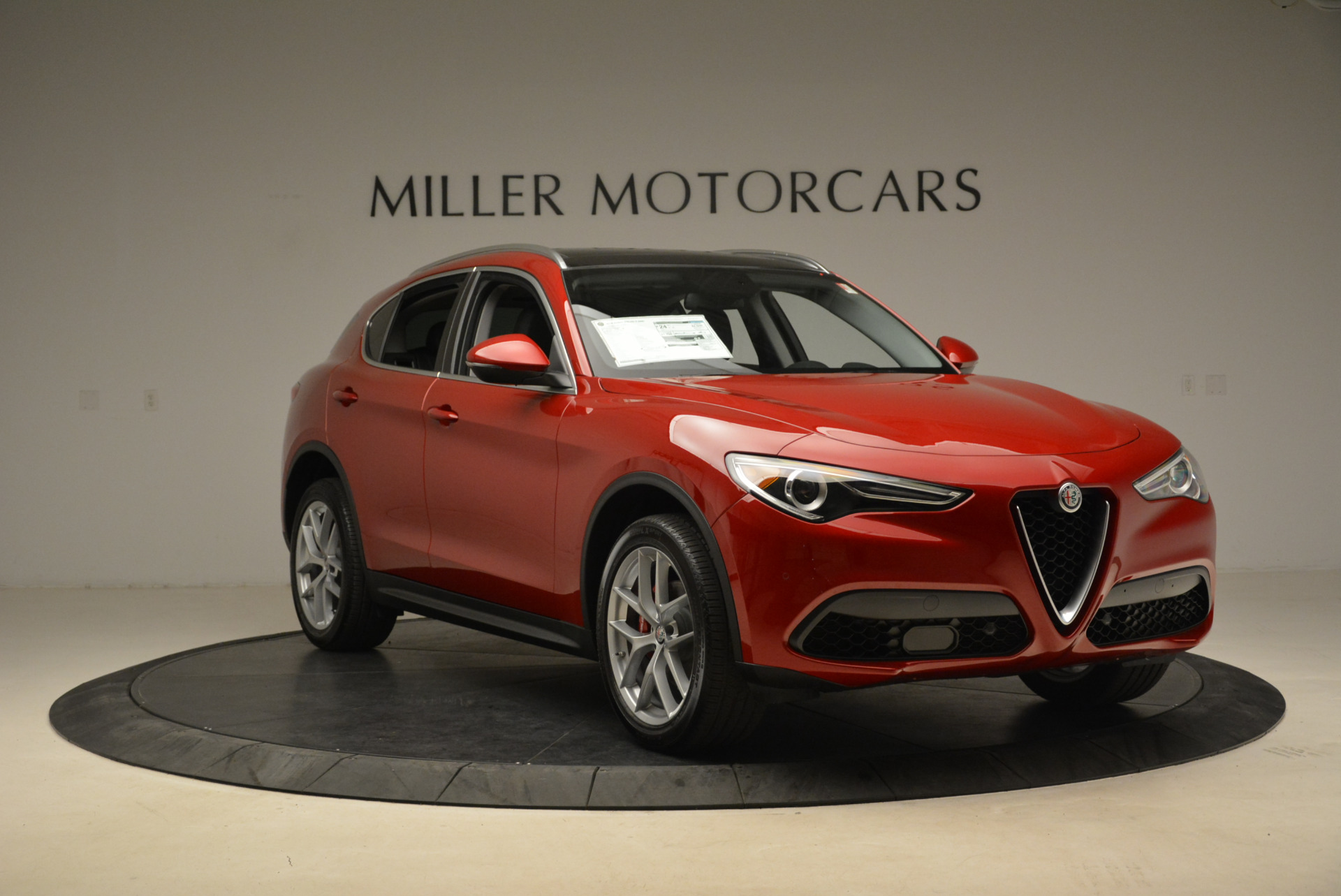 New-2018-Alfa-Romeo-Stelvio-Ti-Q4