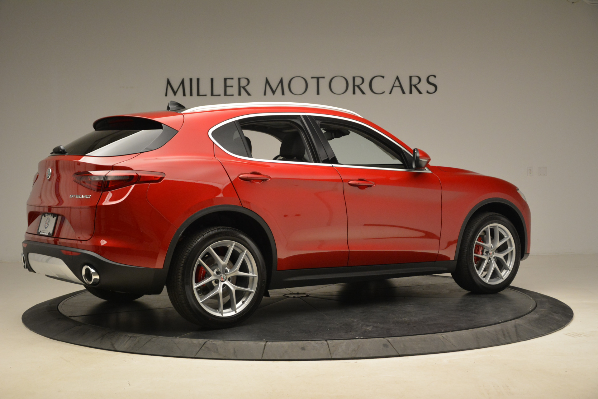 New-2018-Alfa-Romeo-Stelvio-Ti-Q4