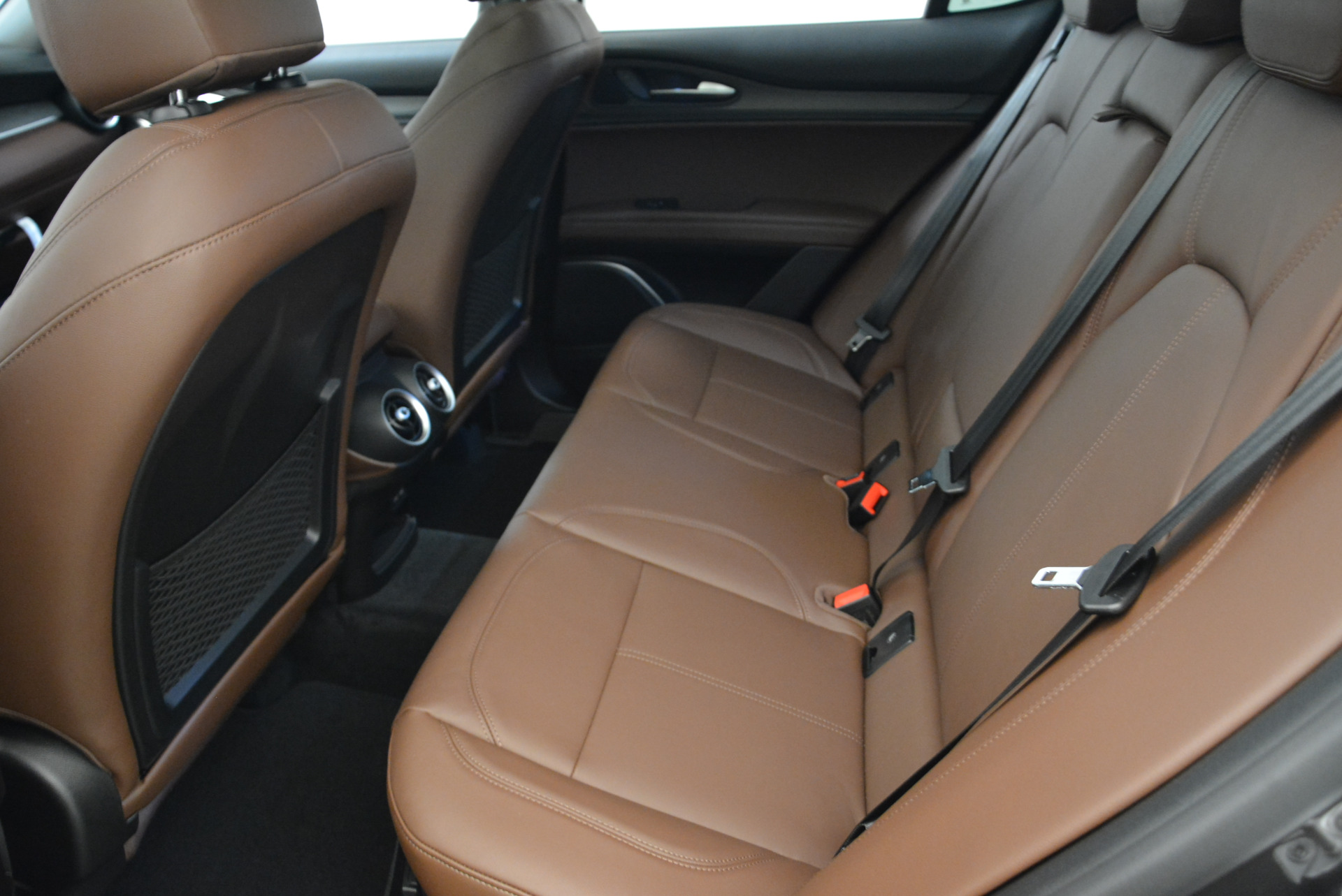 New-2018-Alfa-Romeo-Stelvio-Ti-Q4