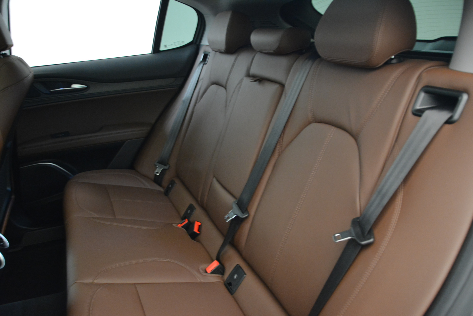 New-2018-Alfa-Romeo-Stelvio-Ti-Q4