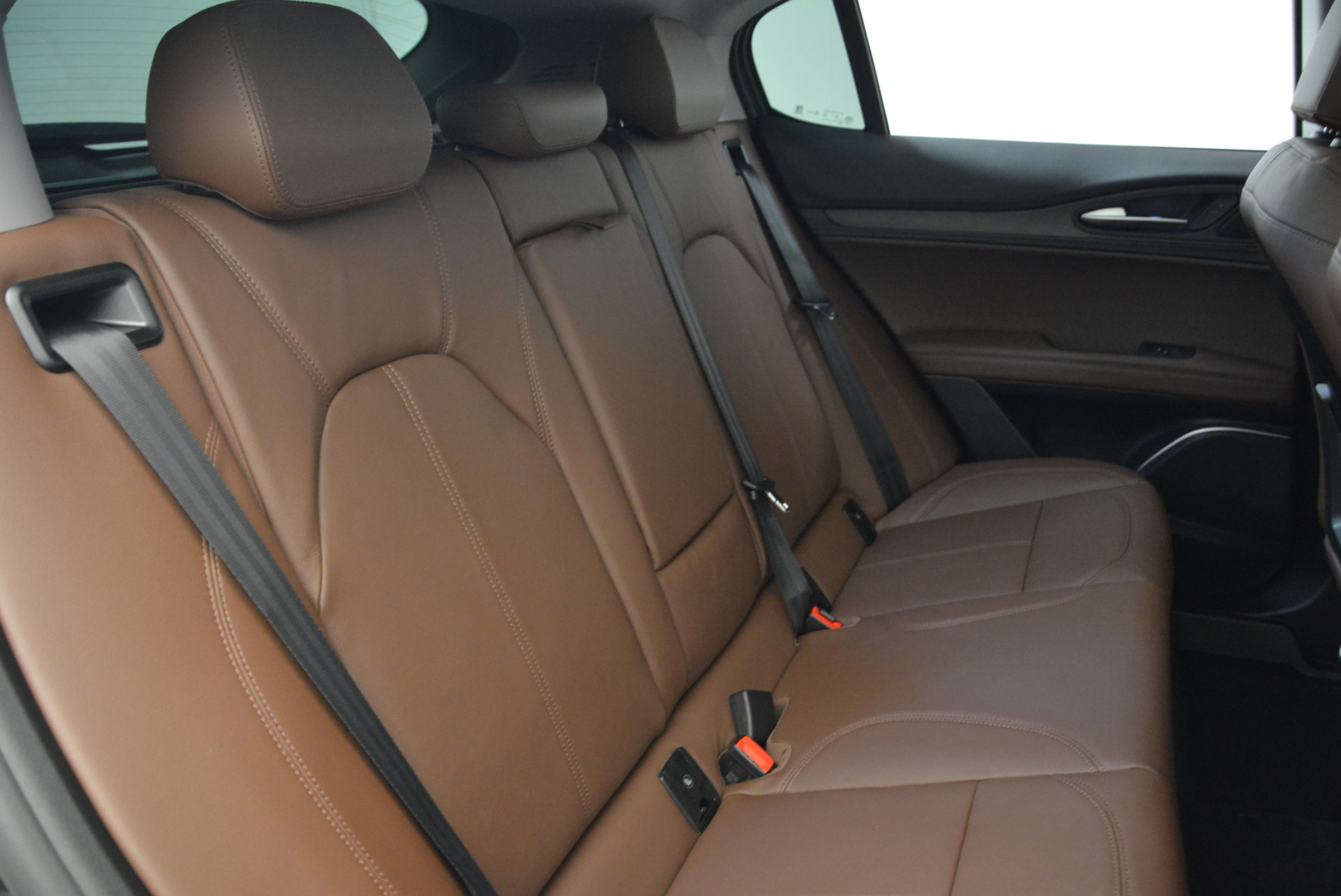 New-2018-Alfa-Romeo-Stelvio-Ti-Q4