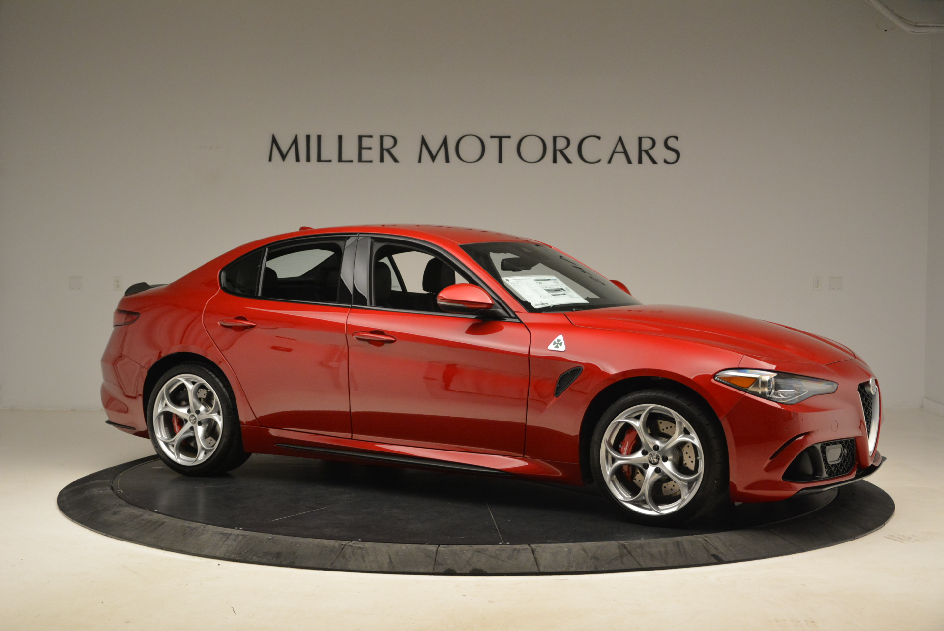 New-2018-Alfa-Romeo-Giulia-Quadrifoglio