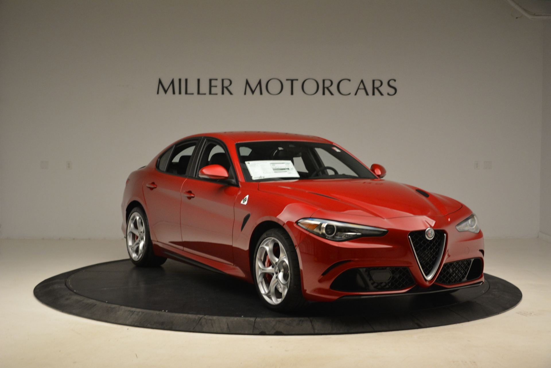 New-2018-Alfa-Romeo-Giulia-Quadrifoglio