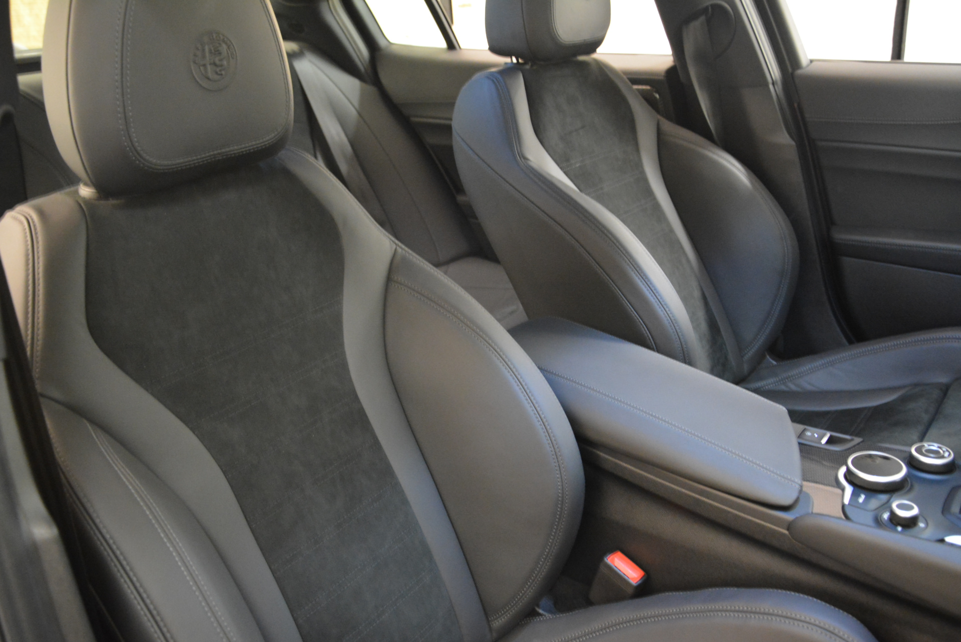 New-2018-Alfa-Romeo-Giulia-Quadrifoglio