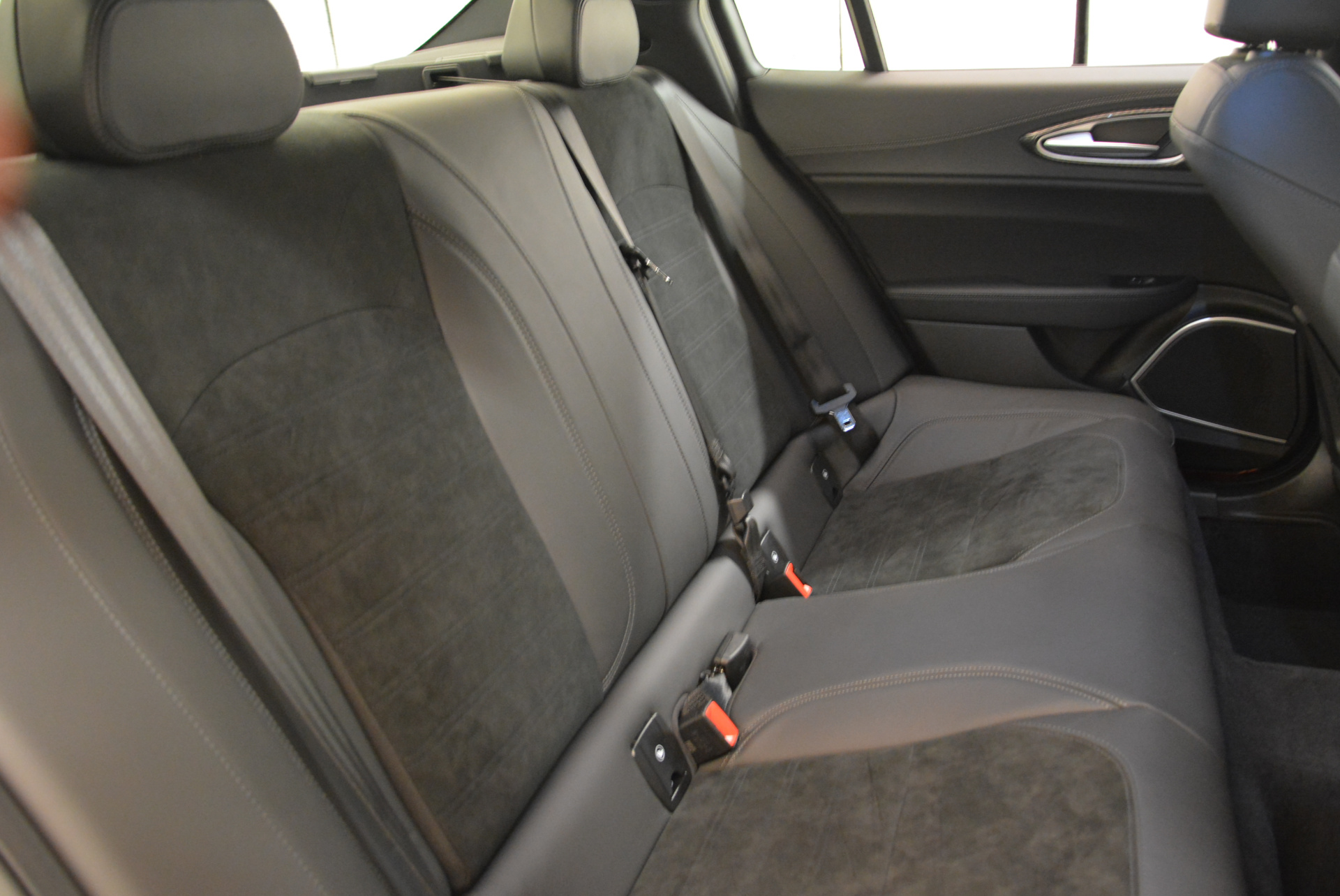 New-2018-Alfa-Romeo-Giulia-Quadrifoglio