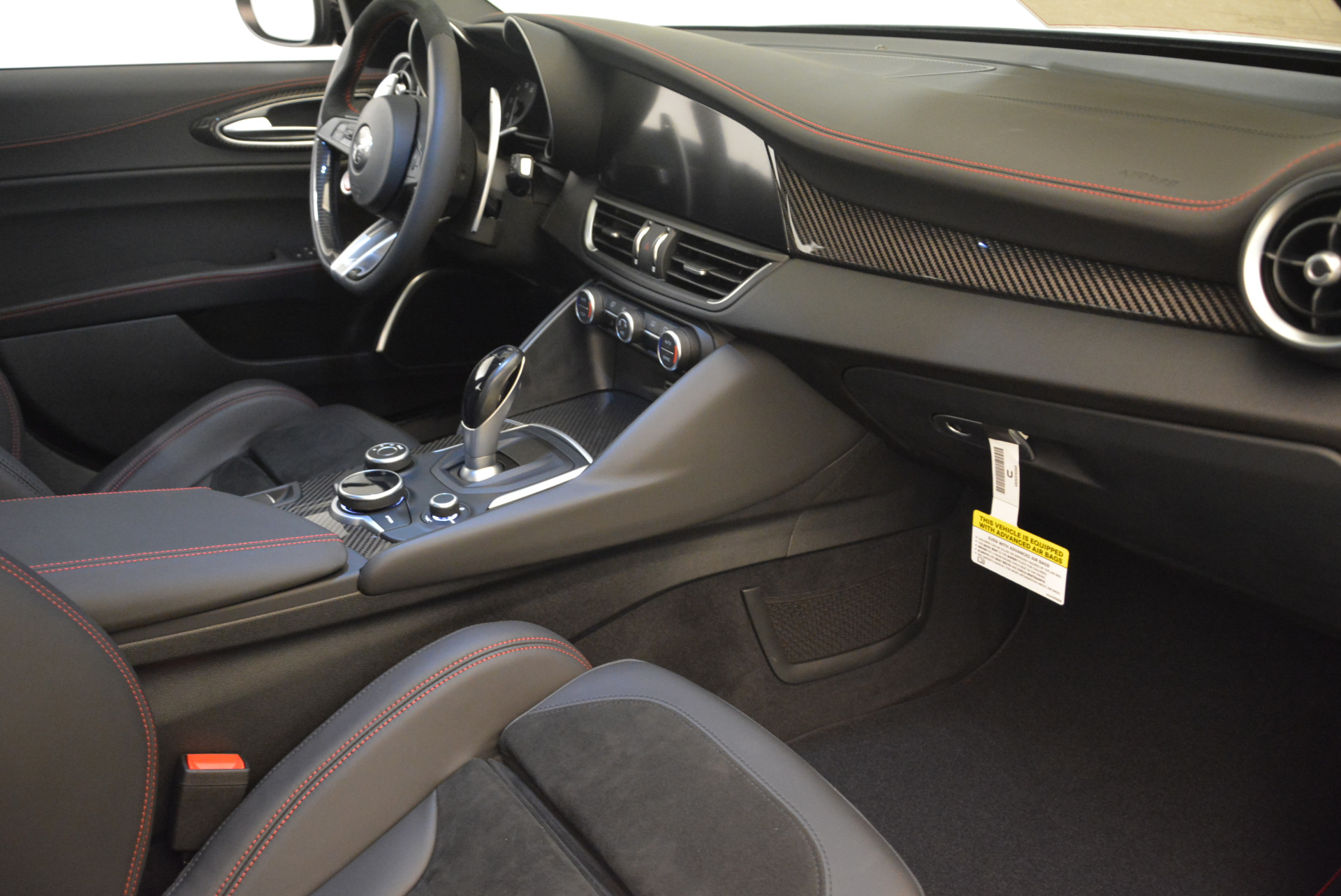 New-2018-Alfa-Romeo-Giulia-Quadrifoglio