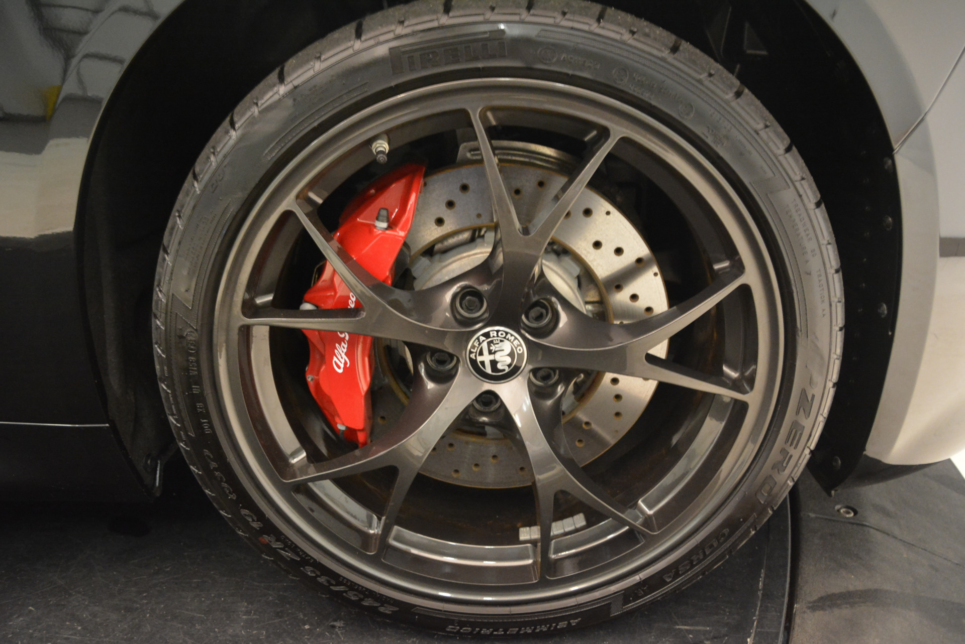 New-2018-Alfa-Romeo-Giulia-Quadrifoglio