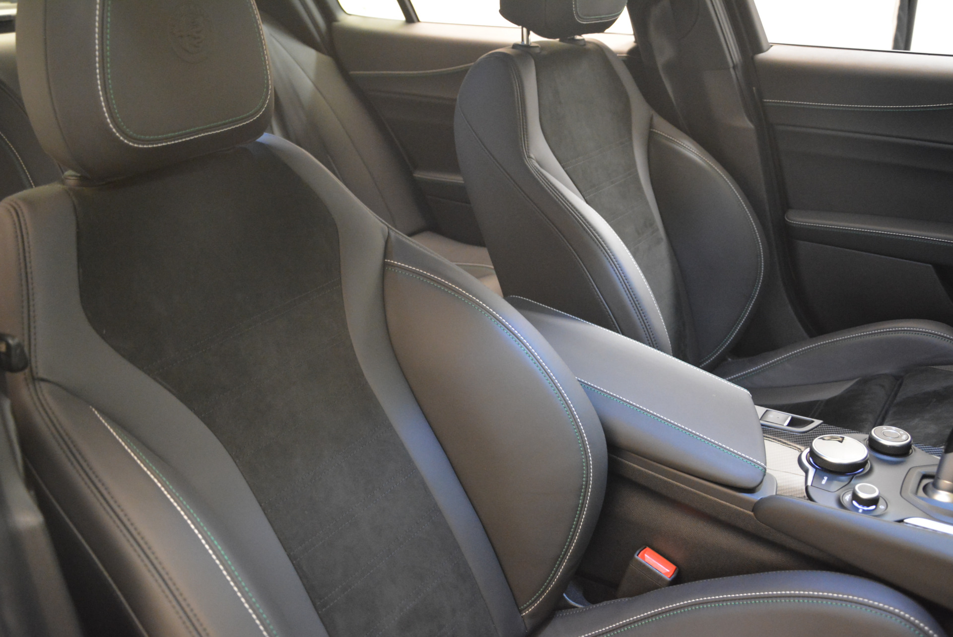 New-2018-Alfa-Romeo-Giulia-Quadrifoglio