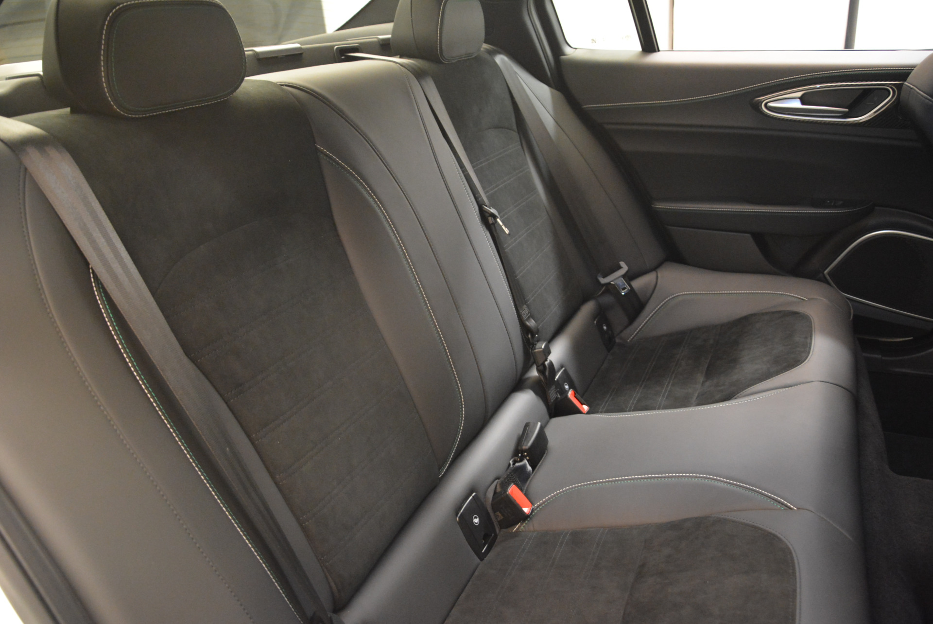 New-2018-Alfa-Romeo-Giulia-Quadrifoglio