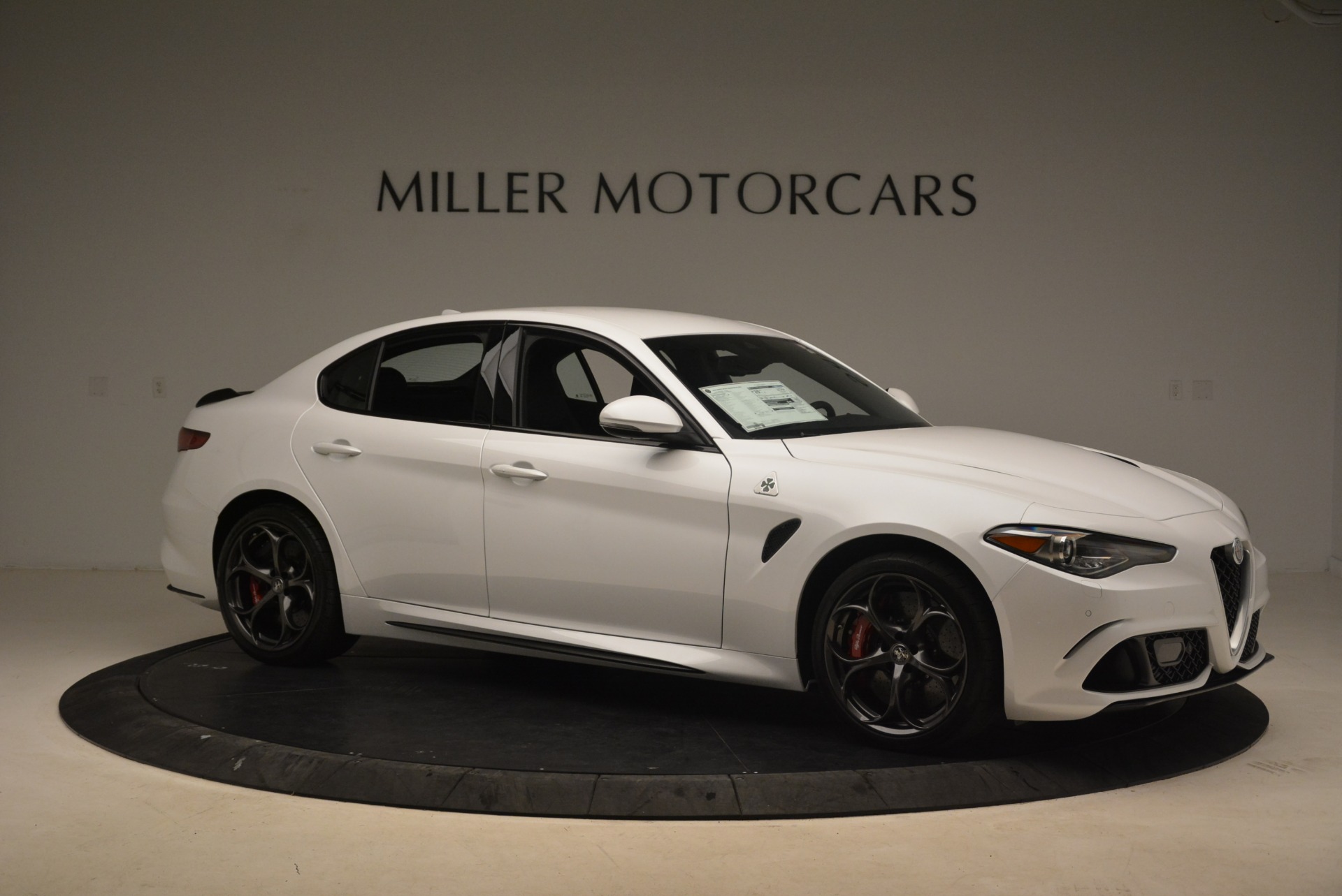 New-2018-Alfa-Romeo-Giulia-Quadrifoglio