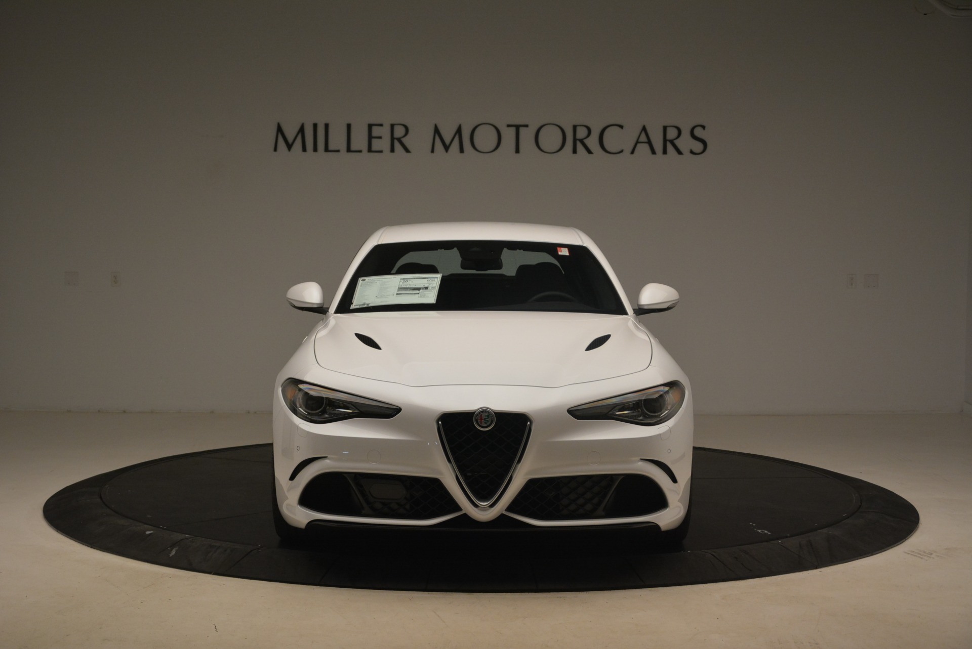 New-2018-Alfa-Romeo-Giulia-Quadrifoglio
