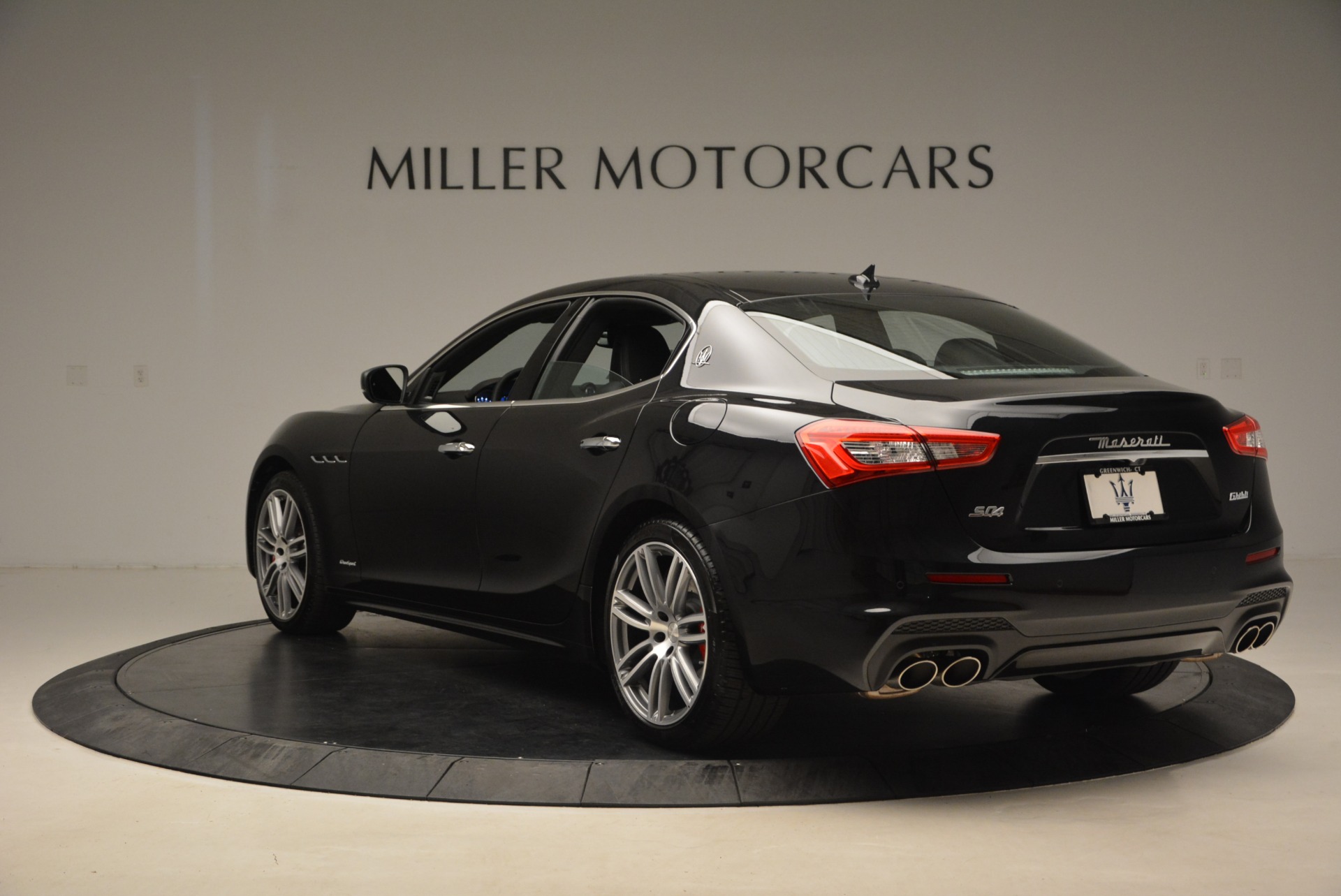 New-2018-Maserati-Ghibli-S-Q4-Gransport