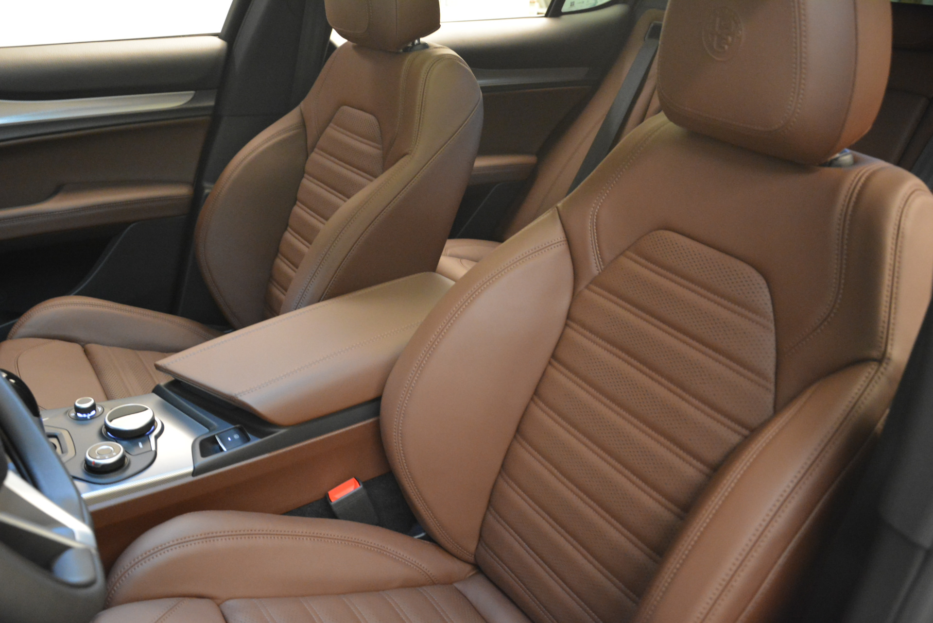 New-2018-Alfa-Romeo-Stelvio-Ti-Sport-Q4