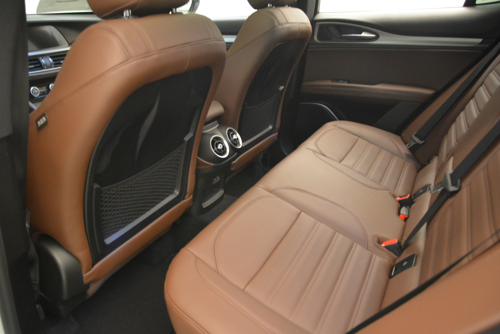 New-2018-Alfa-Romeo-Stelvio-Ti-Sport-Q4