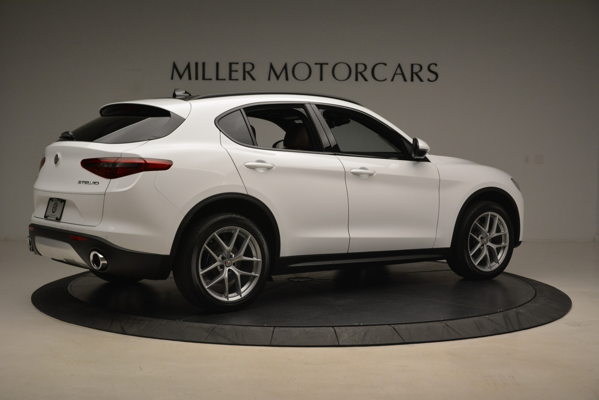 New-2018-Alfa-Romeo-Stelvio-Ti-Sport-Q4