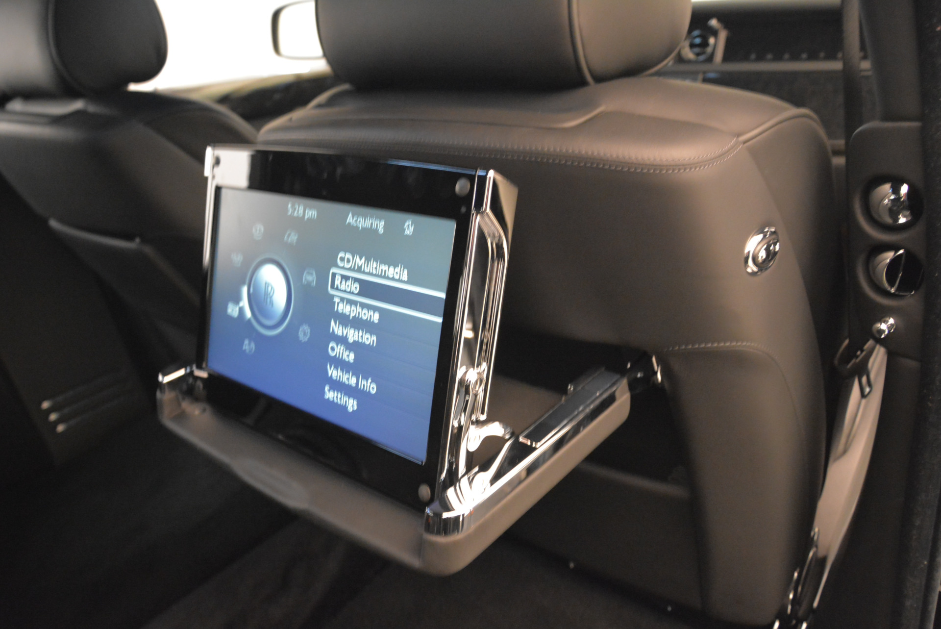 Used-2014-Rolls-Royce-Phantom-EWB