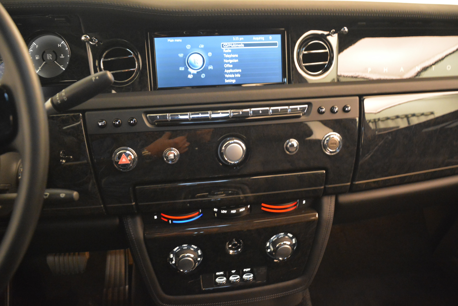 Used-2014-Rolls-Royce-Phantom-EWB