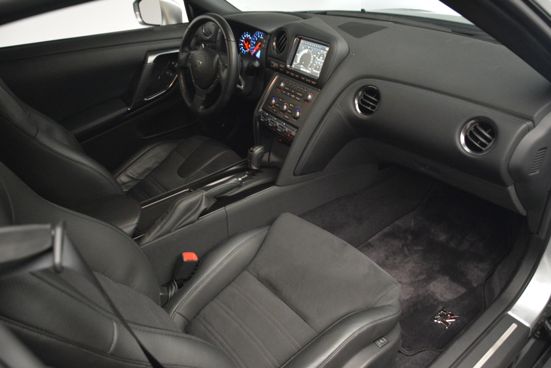 Used-2013-Nissan-GT-R-Premium