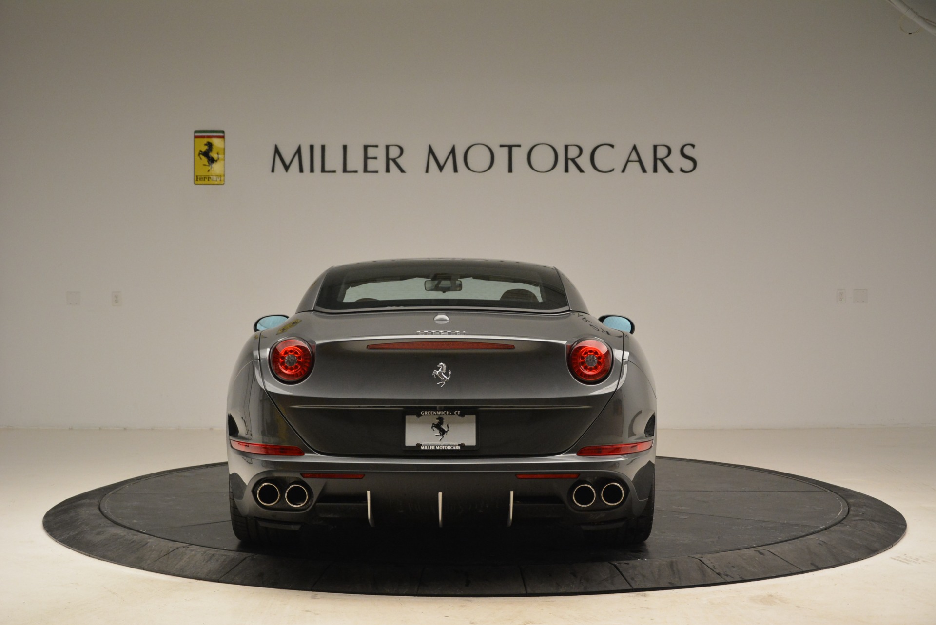 Used-2016-Ferrari-California-T