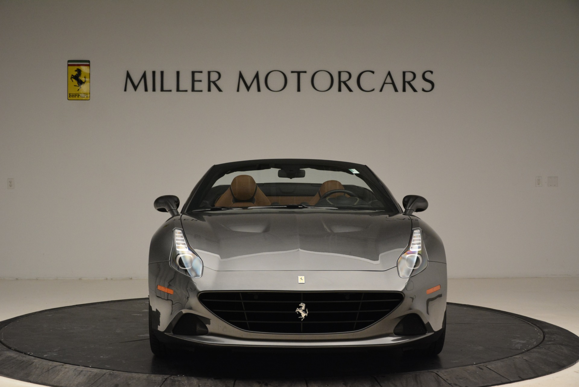 Used-2016-Ferrari-California-T
