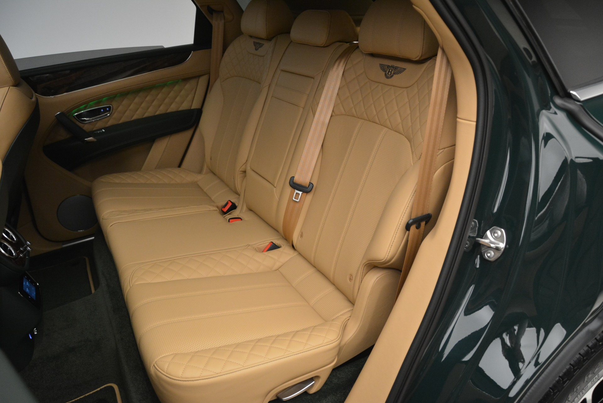 New-2018-Bentley-Bentayga-Signature