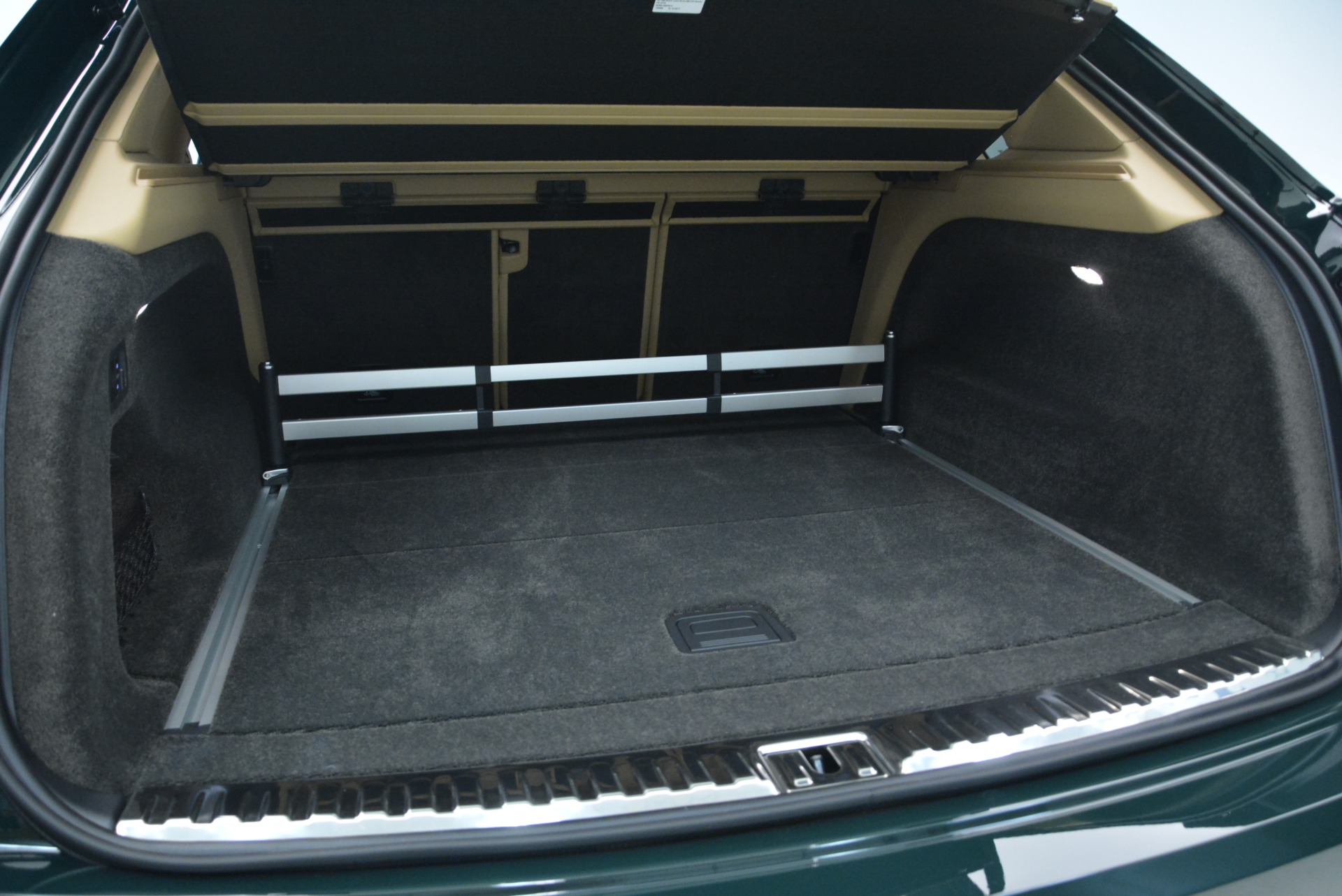 New-2018-Bentley-Bentayga-Signature