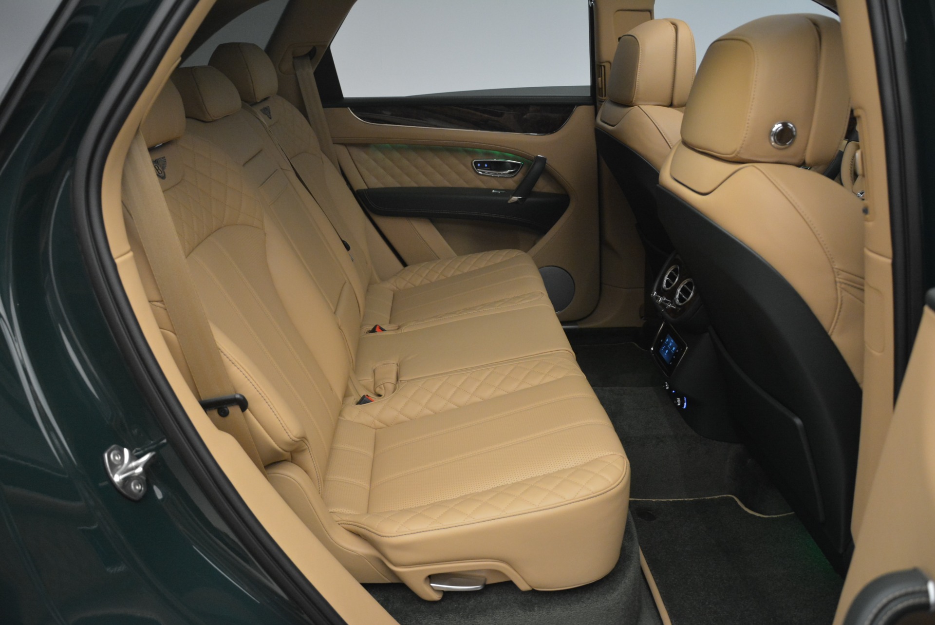 New-2018-Bentley-Bentayga-Signature