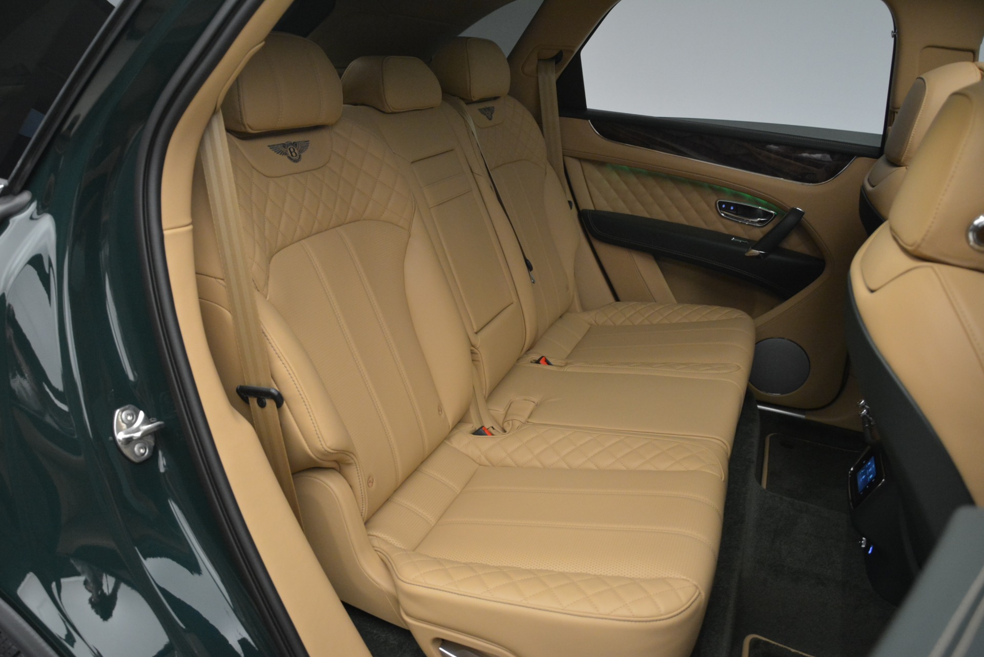 New-2018-Bentley-Bentayga-Signature