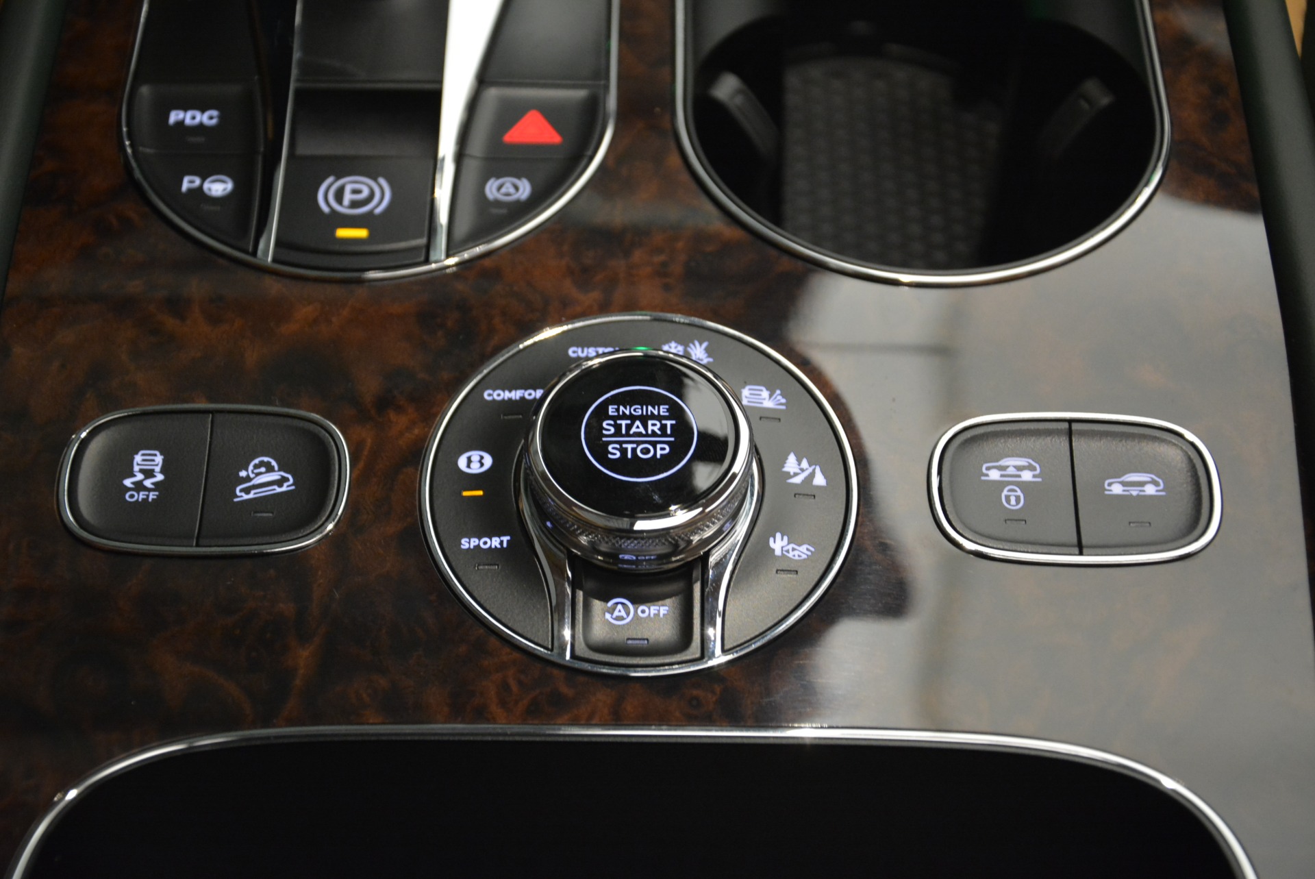 New-2018-Bentley-Bentayga-Signature