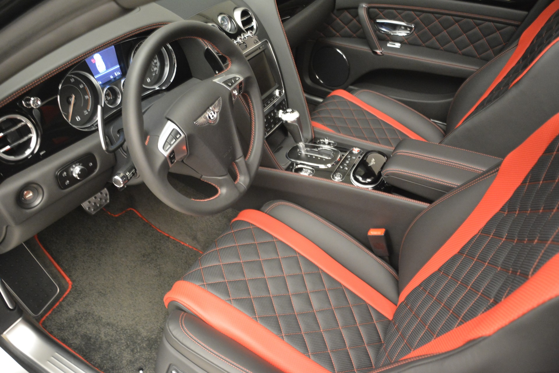 New-2018-Bentley-Flying-Spur-V8-S-Black-Edition